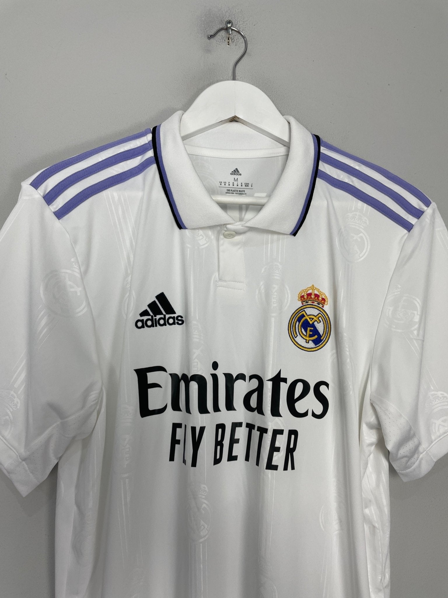 Shop 2022/23 REAL MADRID VINI JR #20 HOME SHIRT (M) ADIDAS, classic football shirts, vintage football shirts & retro soccer jerseys at Cult Kits
