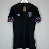 Shop 2022/23 WEST HAM *BNWT* AWAY SHIRT (S) UMBRO, classic football shirts, vintage football shirts & retro soccer jerseys at Cult Kits