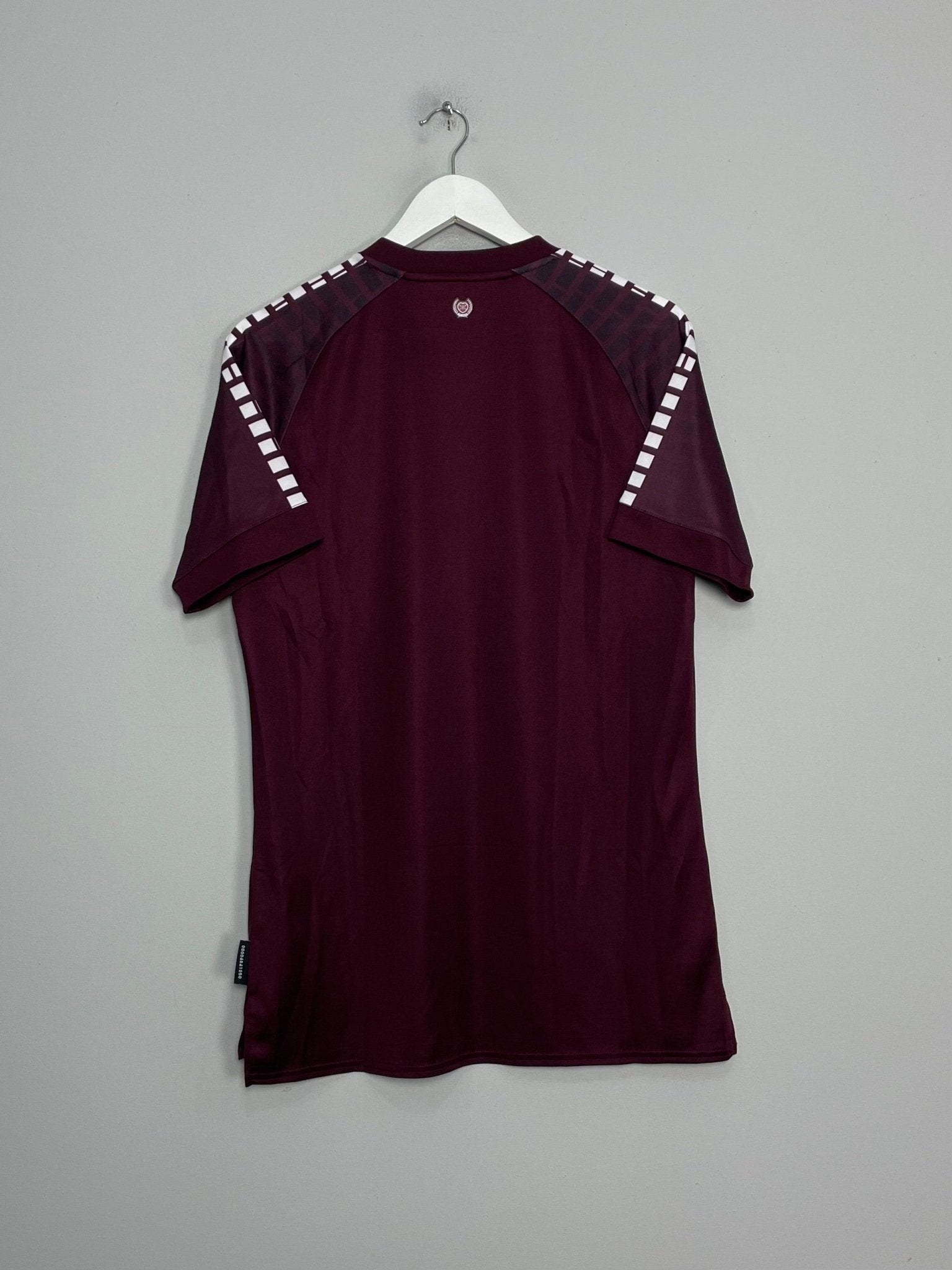 Shop 2023/24 HEARTS HOME SHIRT (M) UMBRO, classic football shirts, vintage football shirts & retro soccer jerseys at Cult Kits