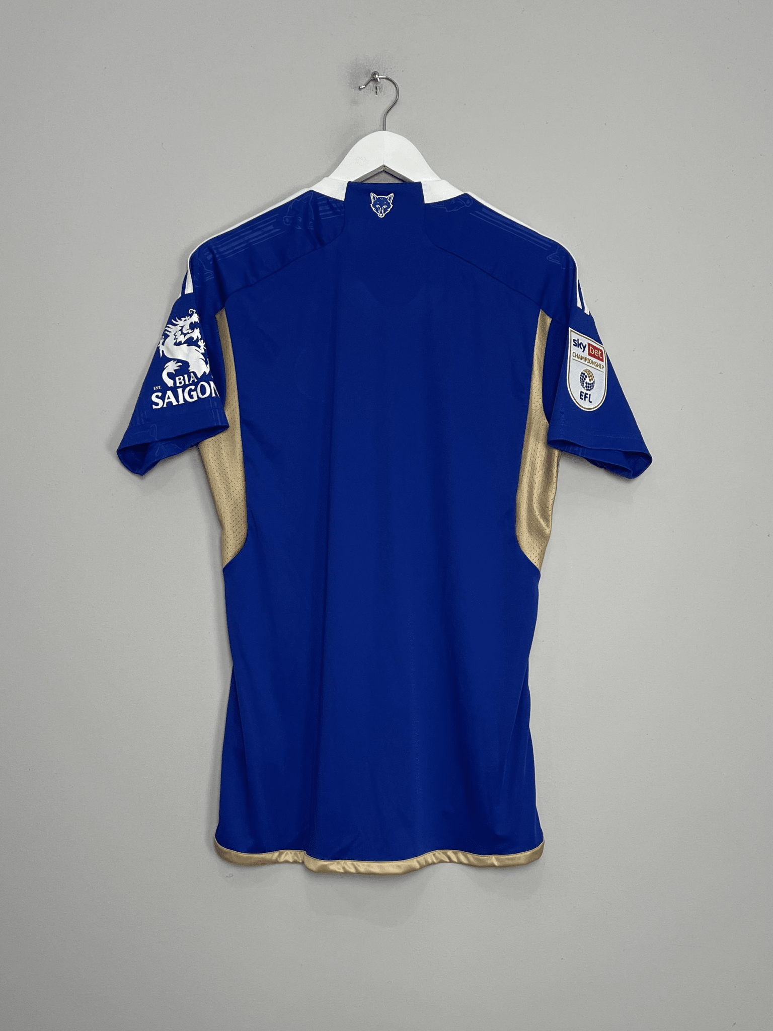 Shop 2023/24 LEICESTER CITY HOME SHIRT (M) ADIDAS, classic football shirts, vintage football shirts & retro soccer jerseys at Cult Kits