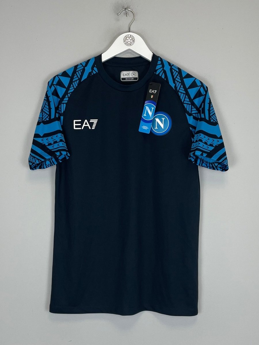2023/24 NAPOLI *BNWT* TRAINING SHIRT (M) EA7 - Cult Kits - Medium - Buy Vintage Football Shirts, Authentic Retro Football Shirts For Sale, Classic Football Shirts & Soccer Jersey