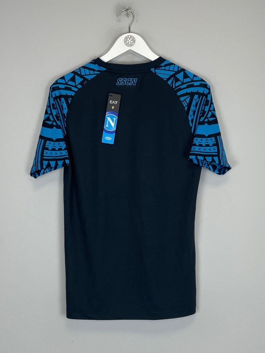 2023/24 NAPOLI *BNWT* TRAINING SHIRT (M) EA7 - Cult Kits - Medium - Buy Vintage Football Shirts, Authentic Retro Football Shirts For Sale, Classic Football Shirts & Soccer Jersey