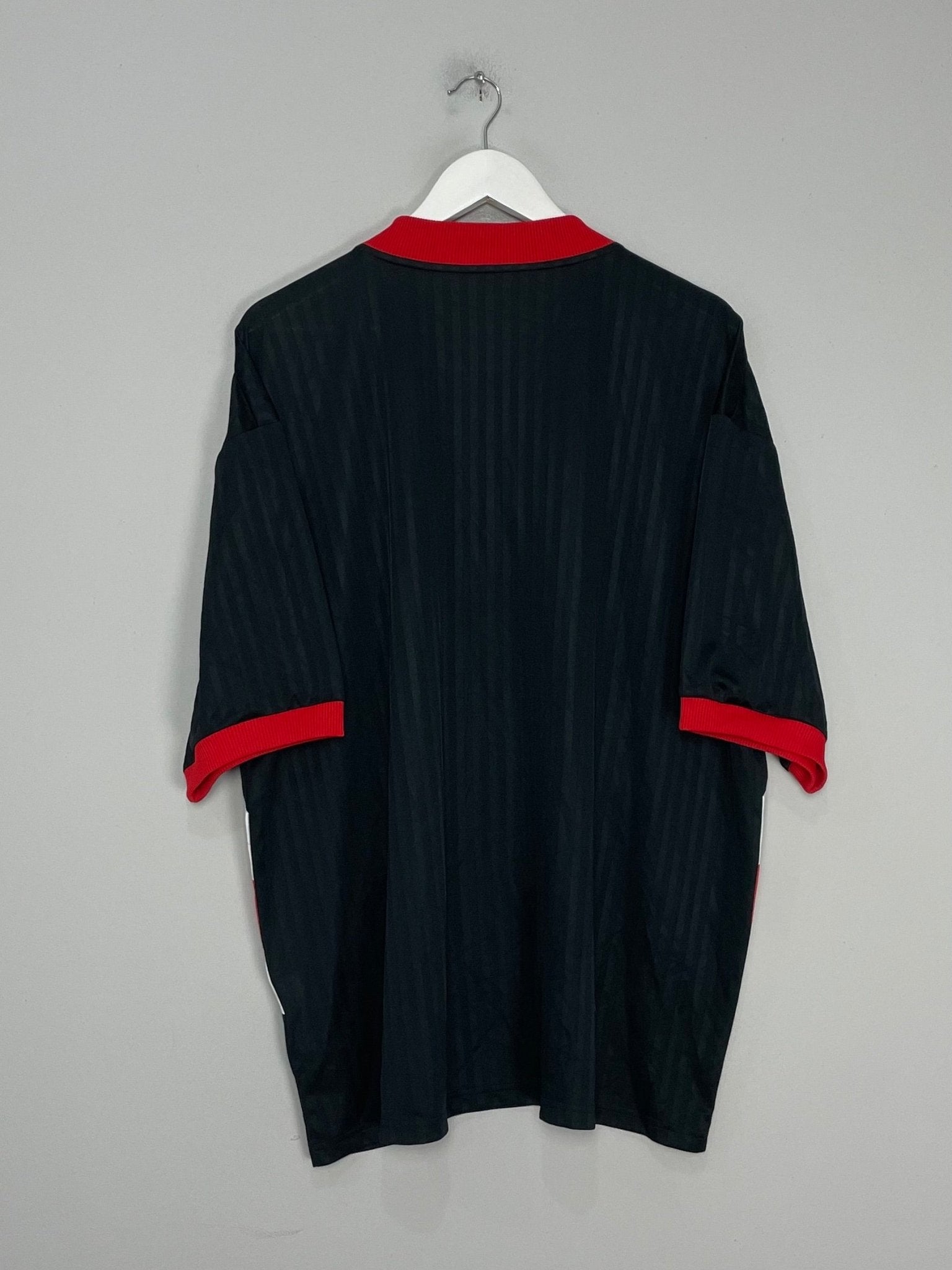Shop 2023/24 RIVER PLATE ICON SHIRT (M) ADIDAS, classic football shirts, vintage football shirts & retro soccer jerseys at Cult Kits