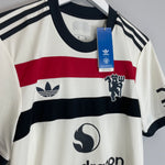 2024-25 Manchester United Third Shirt, Cult Kits, Vintage Football Shirts & Classic Football Shirts - close up