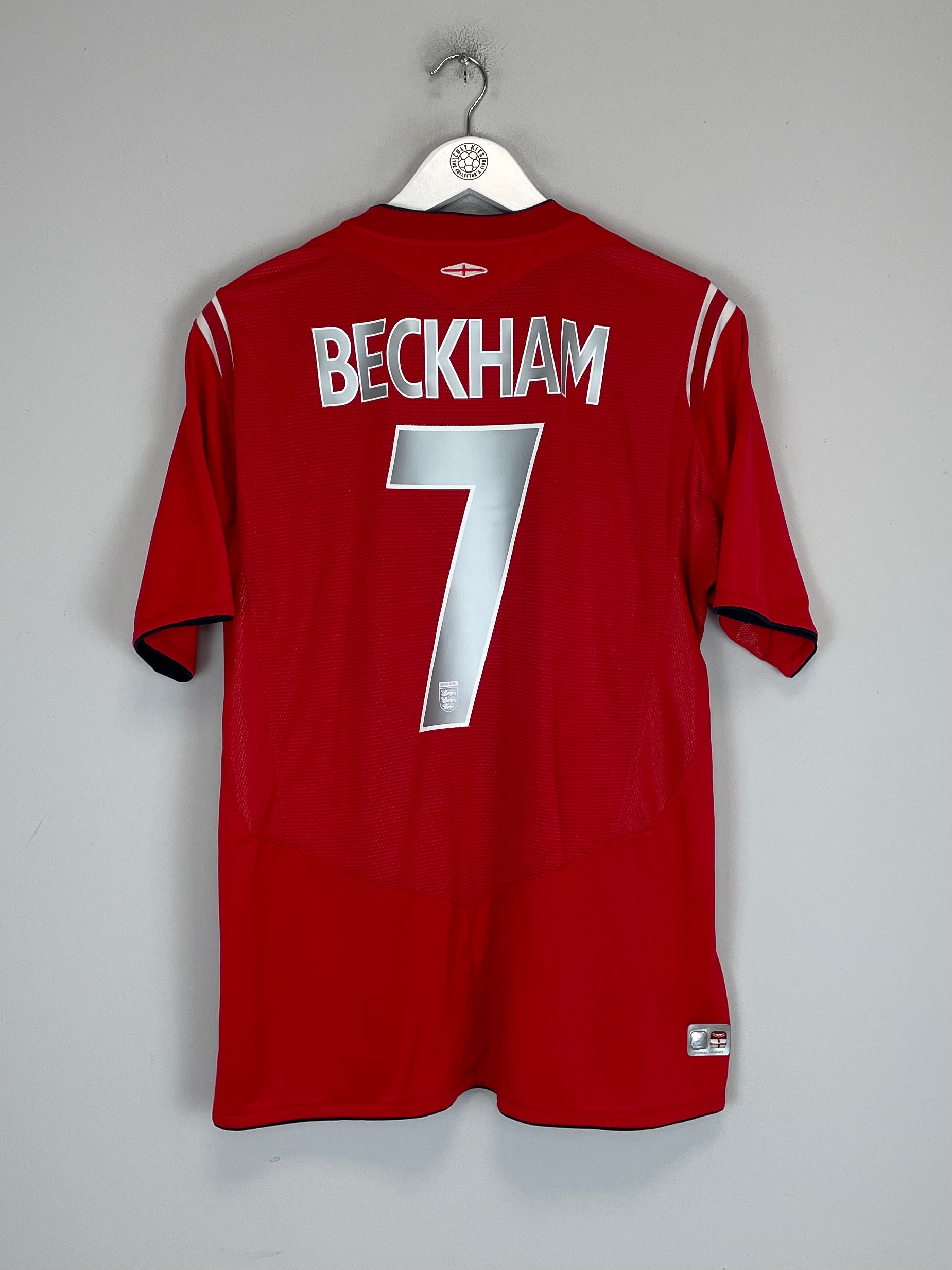Shop 2004/06 ENGLAND BECKHAM #7 HOME SHIRT (L) UMBRO, classic football shirts, vintage football shirts & retro soccer jerseys at Cult Kits