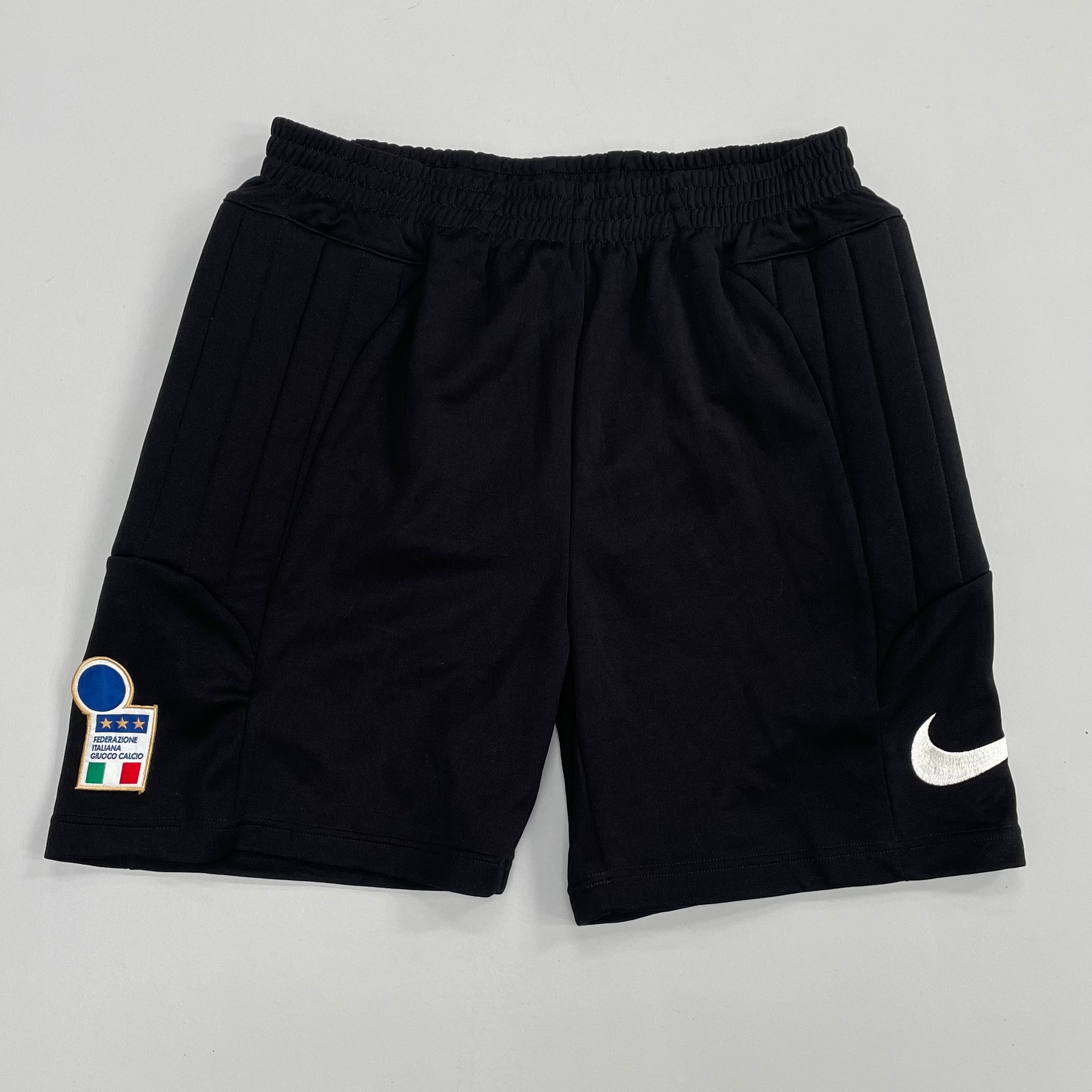 Shop 1998 ITALY GK SHORTS (M) NIKE, classic football shirts, vintage football shirts & retro soccer jerseys at Cult Kits