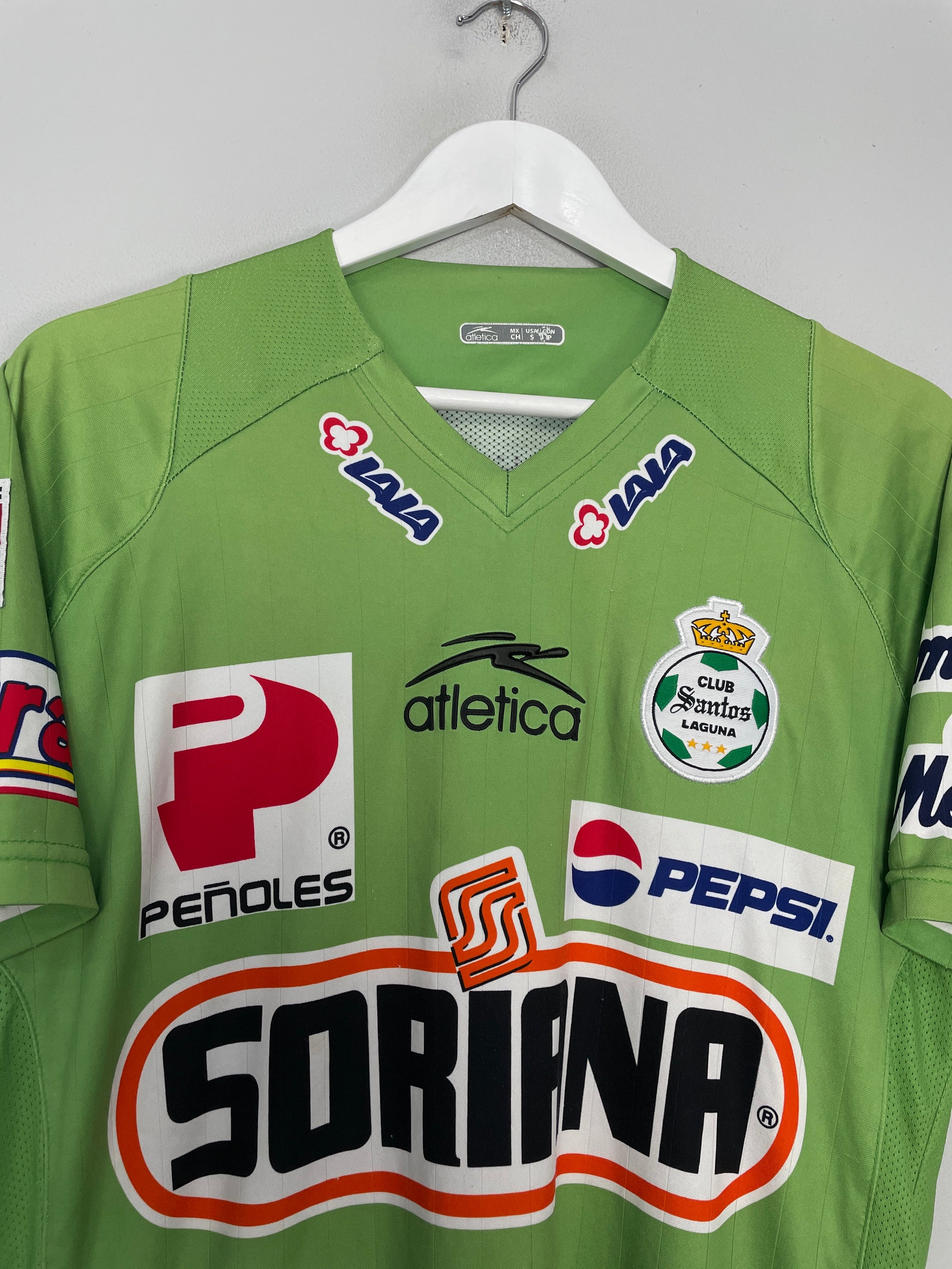 Shop 2009/10 SANTOS LAGUNA AWAY SHIRT (S) ATLETICA, classic football shirts, vintage football shirts & retro soccer jerseys at Cult Kits
