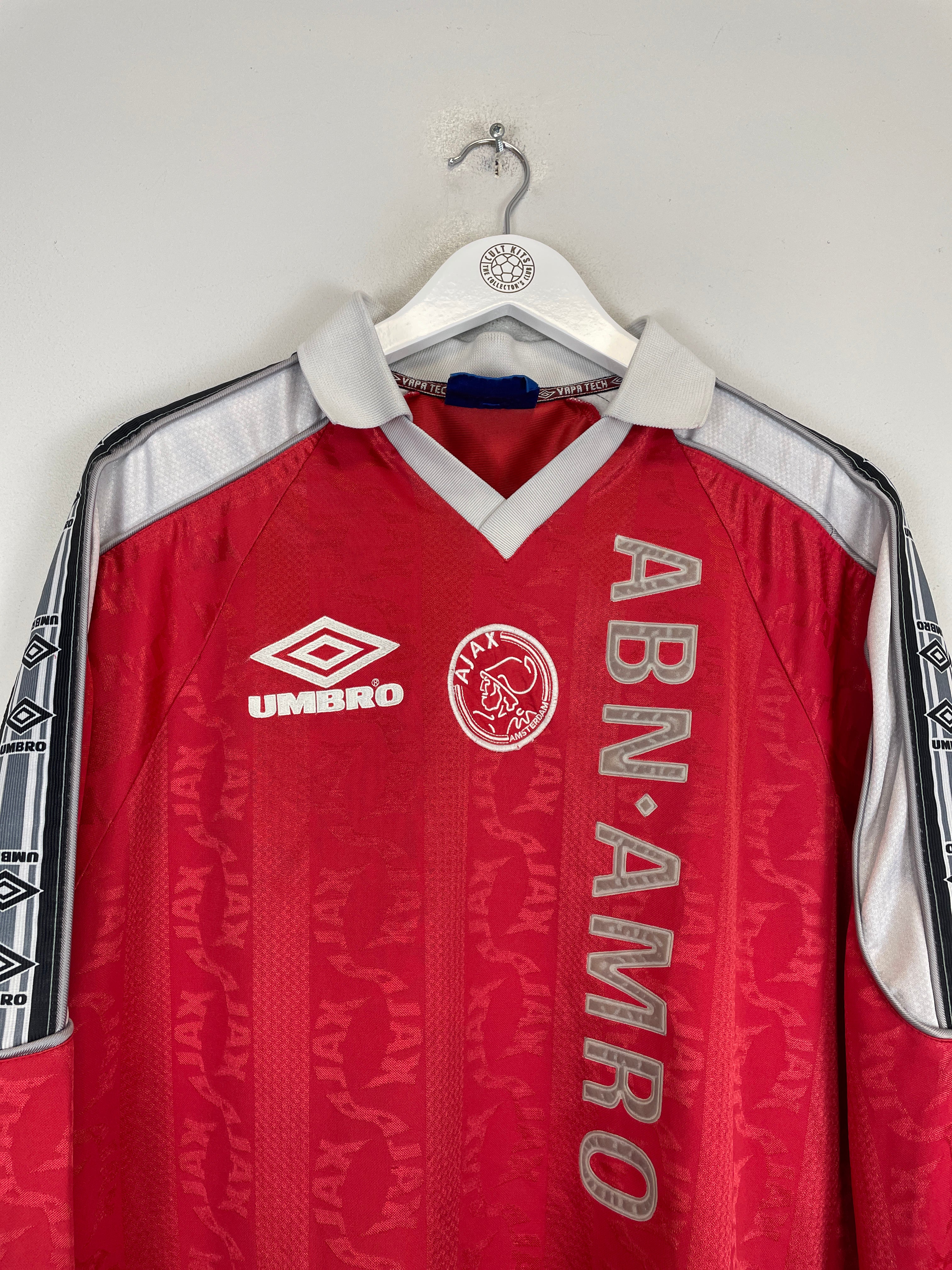 Shop 1998/99 AJAX TRAINING SHIRT (XL) UMBRO, classic football shirts, vintage football shirts & retro soccer jerseys at Cult Kits