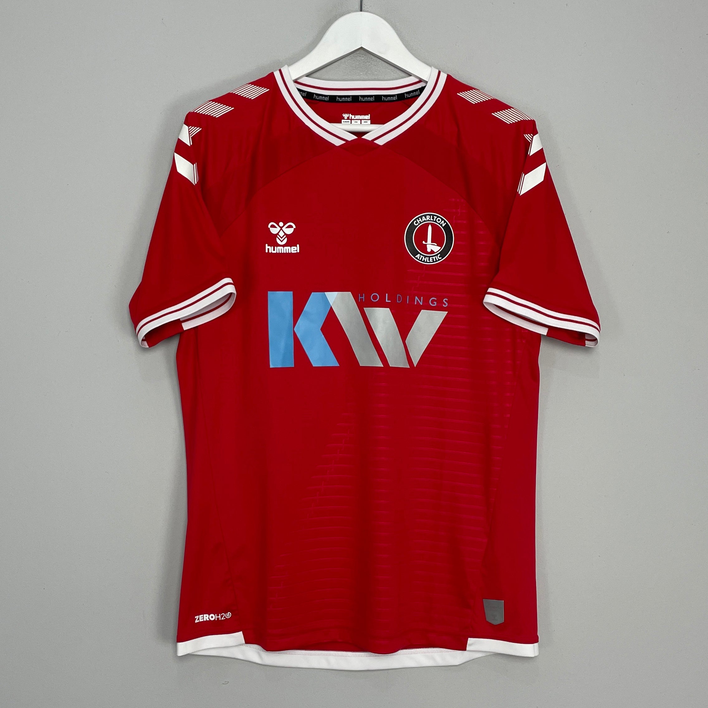 Shop 2020/21 CHARLTON ATHLETIC HOME SHIRT (M) HUMMEL, classic football shirts, vintage football shirts & retro soccer jerseys at Cult Kits