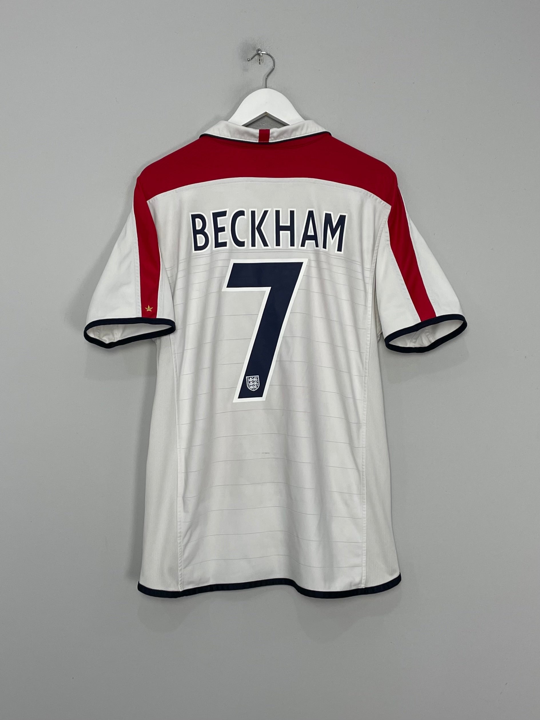 Shop 2003/05 ENGLAND BECKHAM #7 HOME SHIRT (L) UMBRO, classic football shirts, vintage football shirts & retro soccer jerseys at Cult Kits