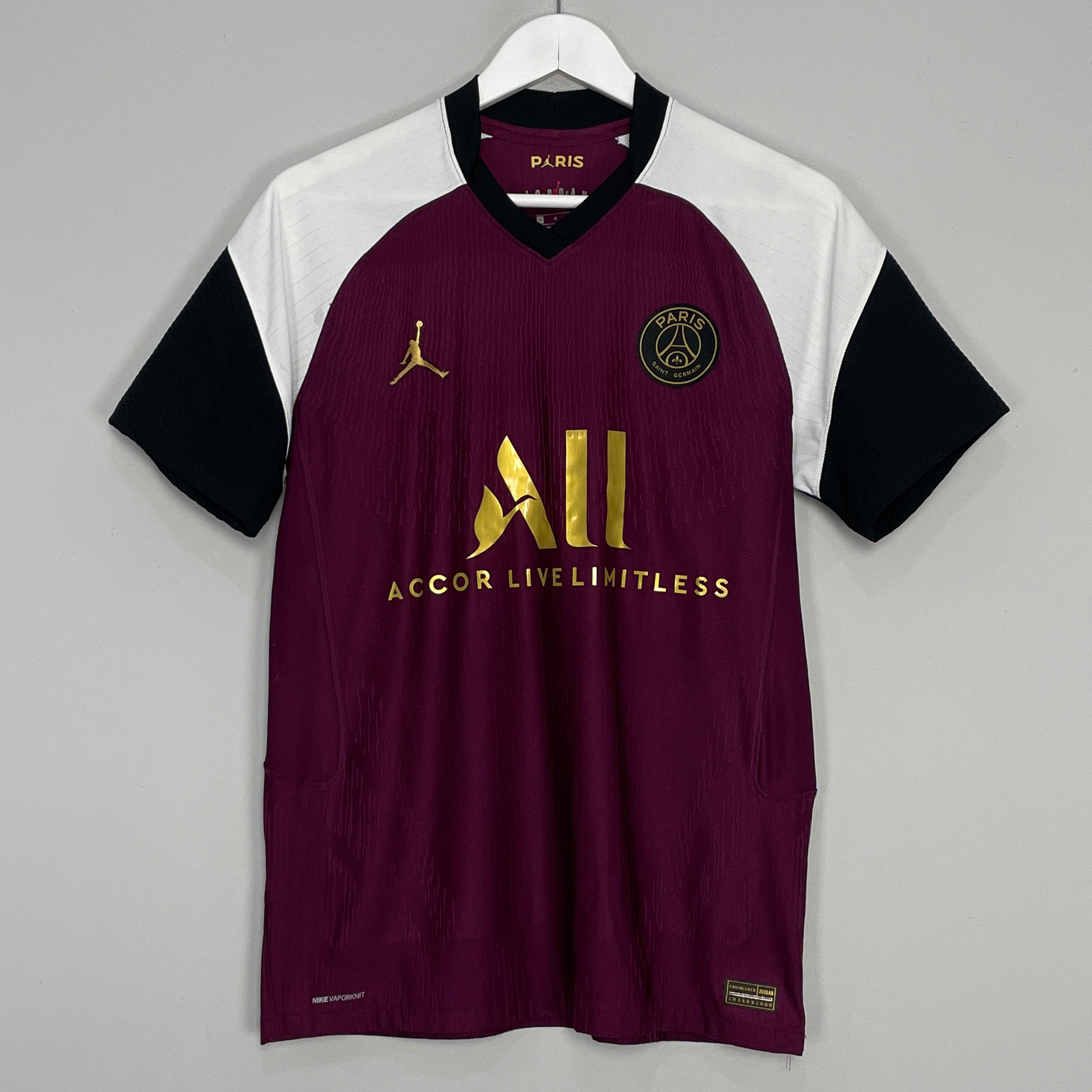 Shop 2020/21 PSG *VAPOR MATCH* THIRD SHIRT (M) JORDAN, classic football shirts, vintage football shirts & retro soccer jerseys at Cult Kits