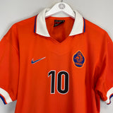 Shop 1997/98 NETHERLANDS SEEDORF HOME SHIRT (L) NIKE, classic football shirts, vintage football shirts & retro soccer jerseys at Cult Kits