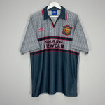 Shop 1995/96 MANCHESTER UNITED CANTONA #7 AWAY SHIRT (XL) UMBRO, classic football shirts, vintage football shirts & retro soccer jerseys at Cult Kits