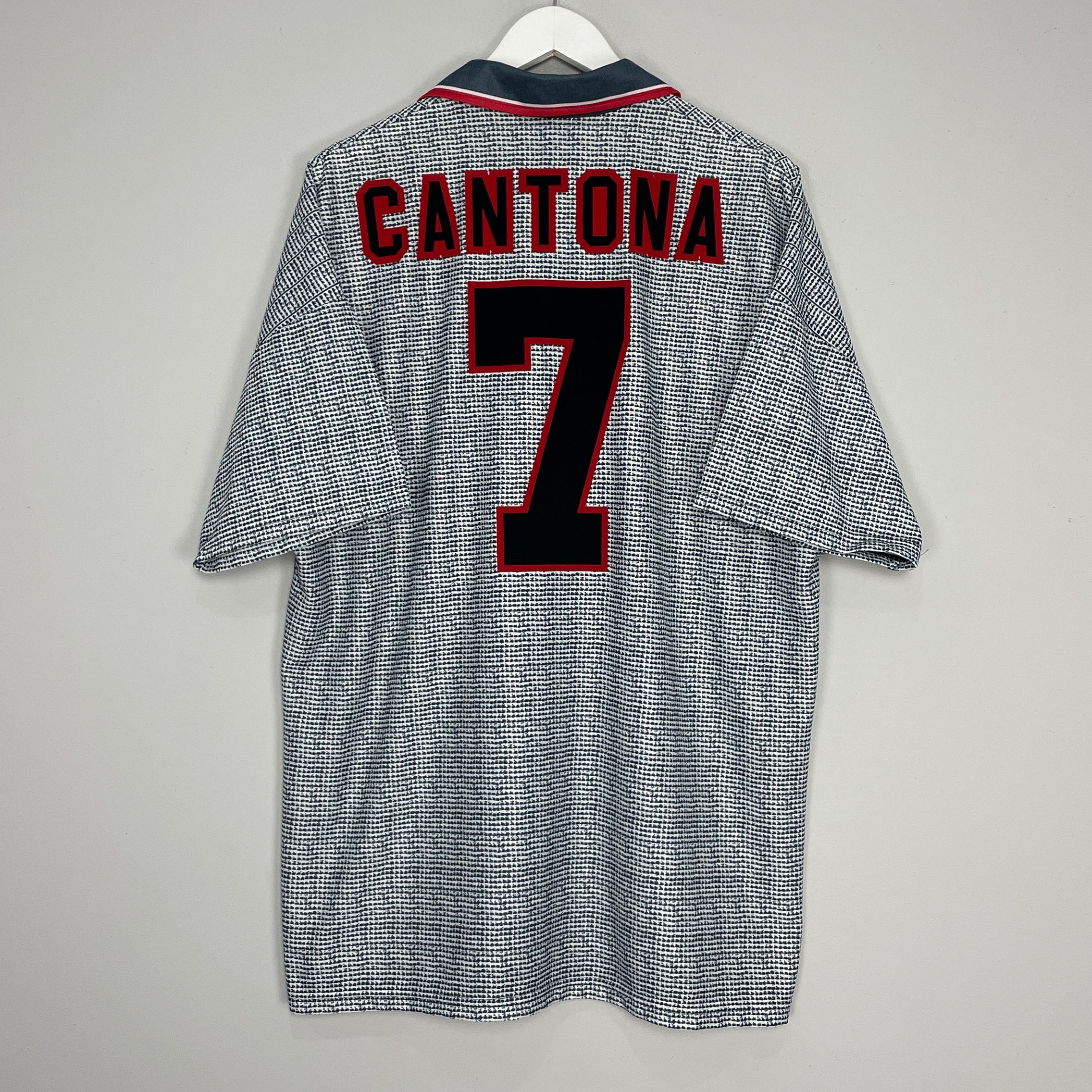 Shop 1995/96 MANCHESTER UNITED CANTONA #7 AWAY SHIRT (XL) UMBRO, classic football shirts, vintage football shirts & retro soccer jerseys at Cult Kits