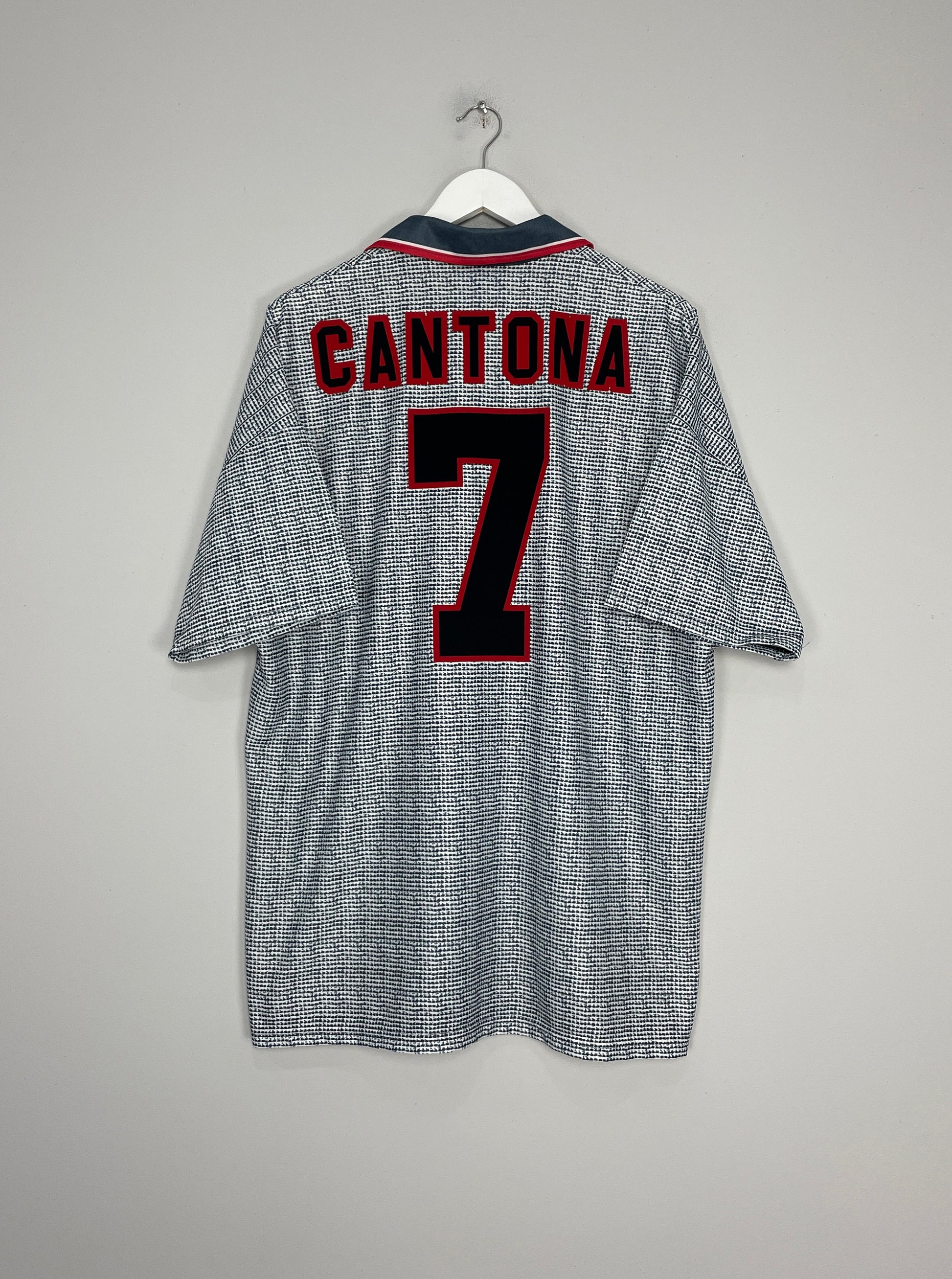 Image of the Manchester United Cantona shirt from the 1995/96 season