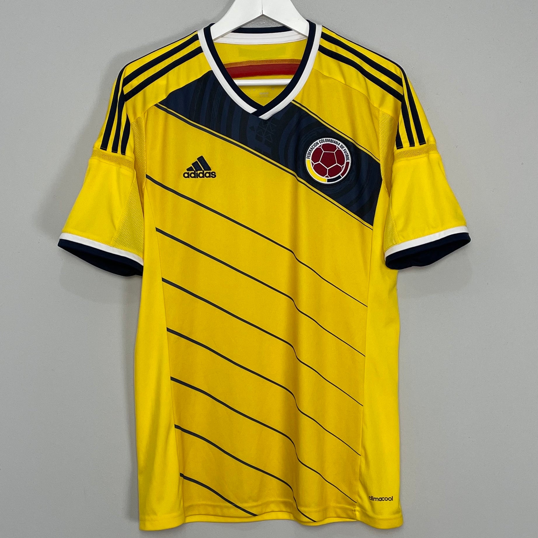 Shop 2014/15 COLOMBIA HOME SHIRT (M) ADIDAS, classic football shirts, vintage football shirts & retro soccer jerseys at Cult Kits