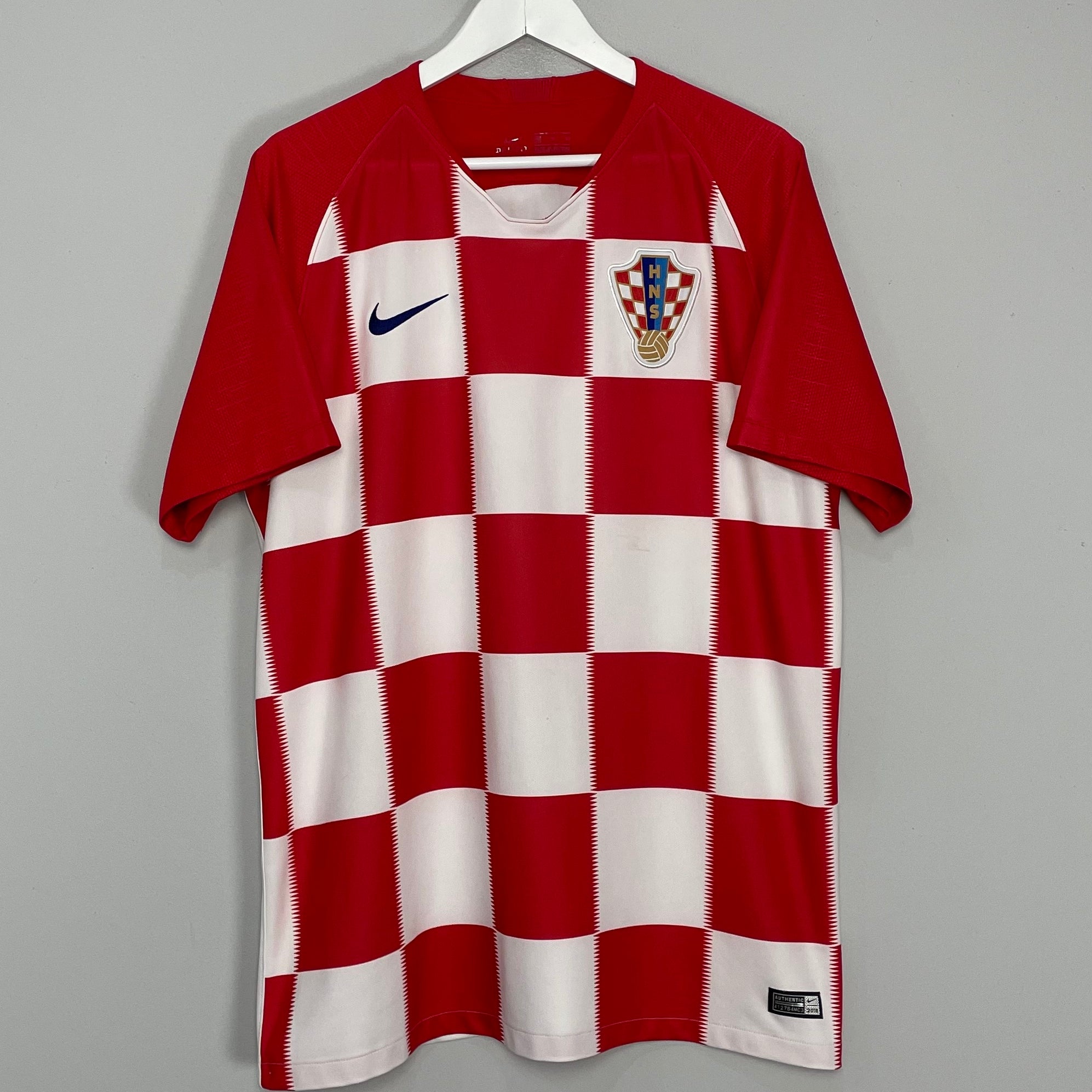 Shop 2018/19 CROATIA HOME SHIRT (XL) NIKE, classic football shirts, vintage football shirts & retro soccer jerseys at Cult Kits