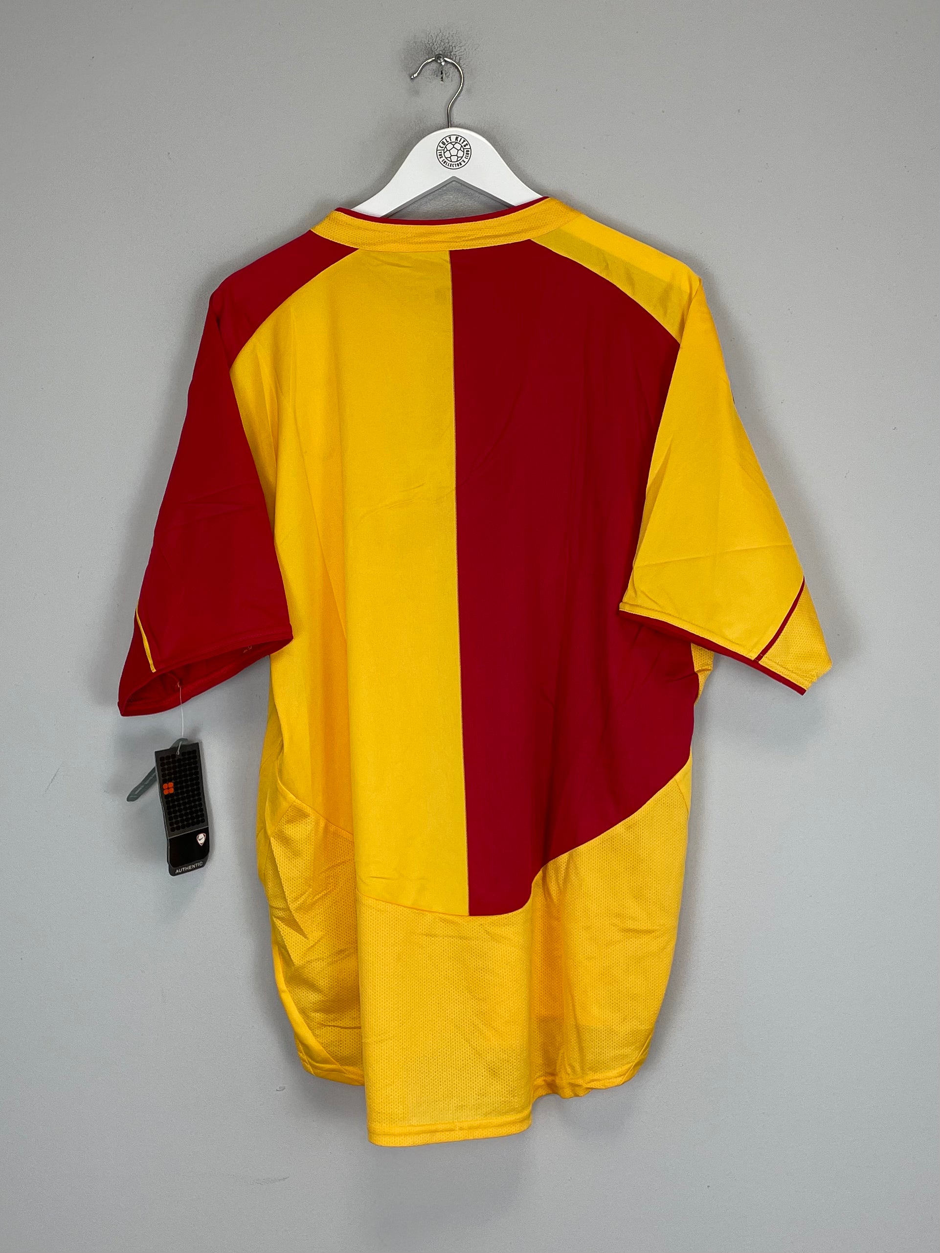 Shop 2003/04 RC LENS *BNWT* HOME SHIRT (XL) NIKE, classic football shirts, vintage football shirts & retro soccer jerseys at Cult Kits