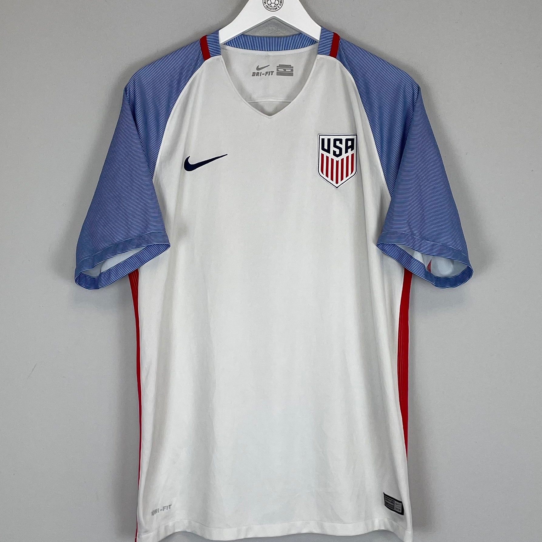 Shop 2016/17 USA HOME SHIRT (XL) NIKE, classic football shirts, vintage football shirts & retro soccer jerseys at Cult Kits