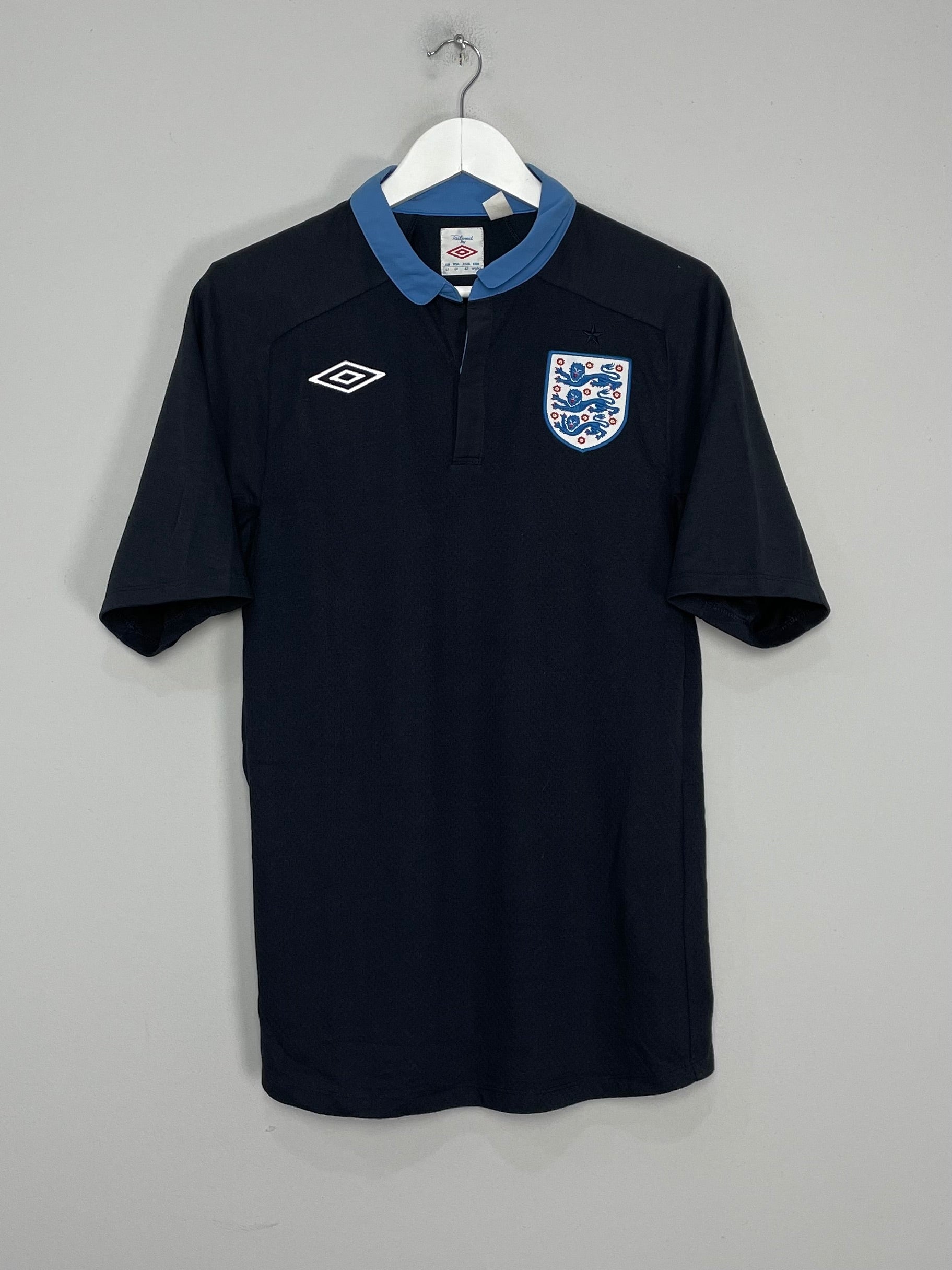 Shop 2011/12 ENGLAND AWAY SHIRT (L) UMBRO, classic football shirts, vintage football shirts & retro soccer jerseys at Cult Kits