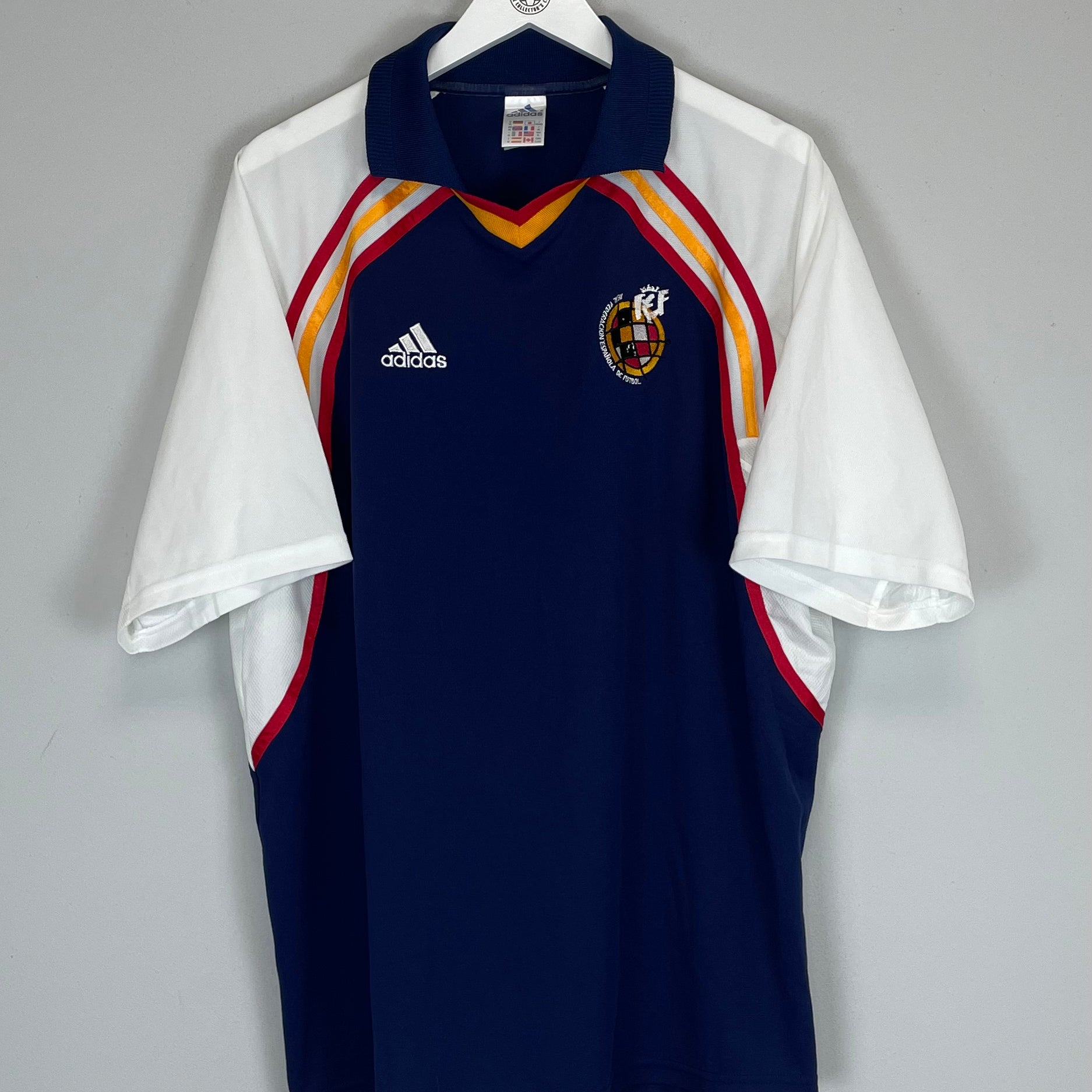 Shop 2000/02 SPAIN TRAINING SHIRT (XL) ADIDAS, classic football shirts, vintage football shirts & retro soccer jerseys at Cult Kits
