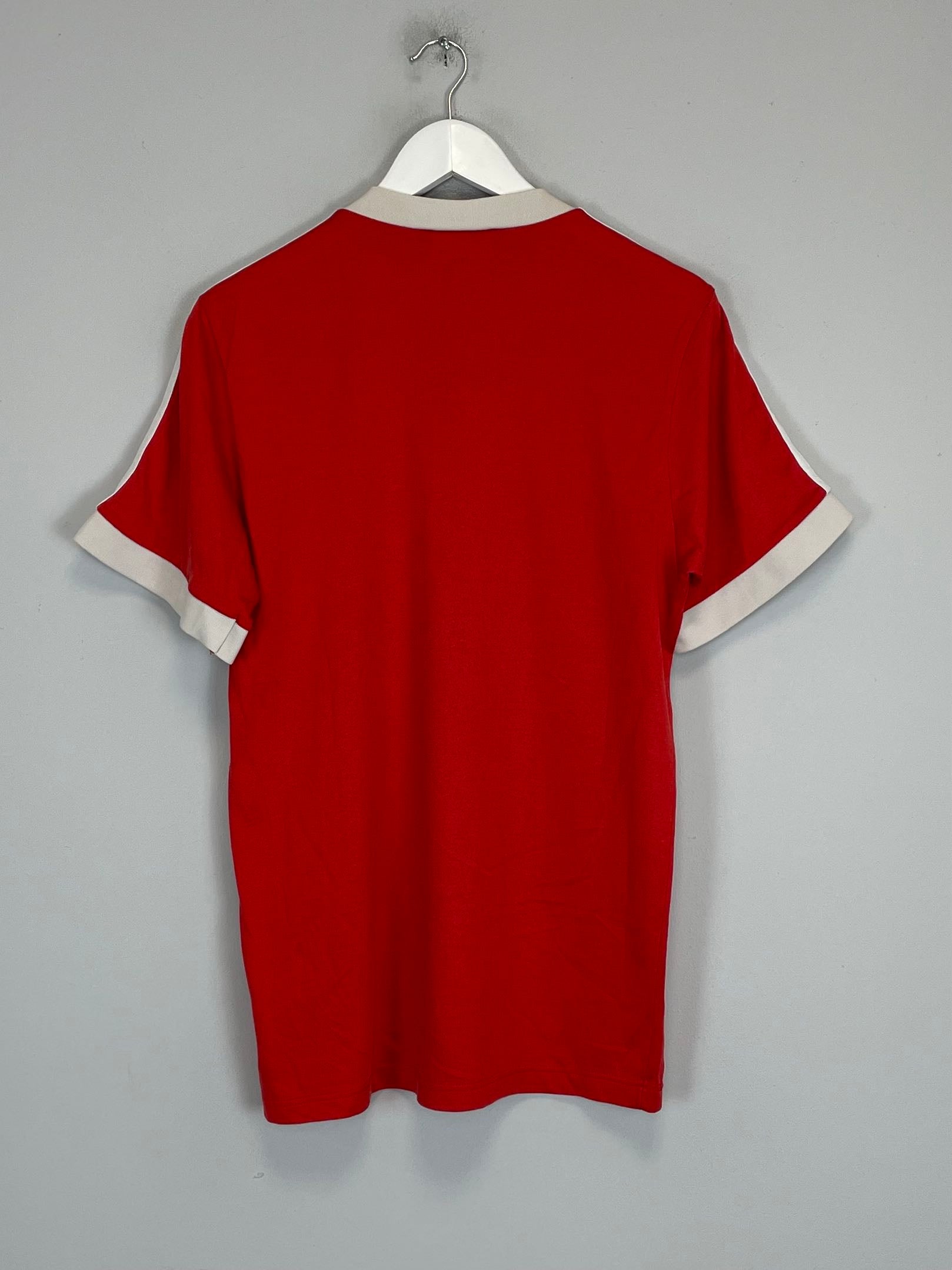 Shop 1994 INDEPENDIENTE HOME SHIRT (M) ADIDAS, classic football shirts, vintage football shirts & retro soccer jerseys at Cult Kits