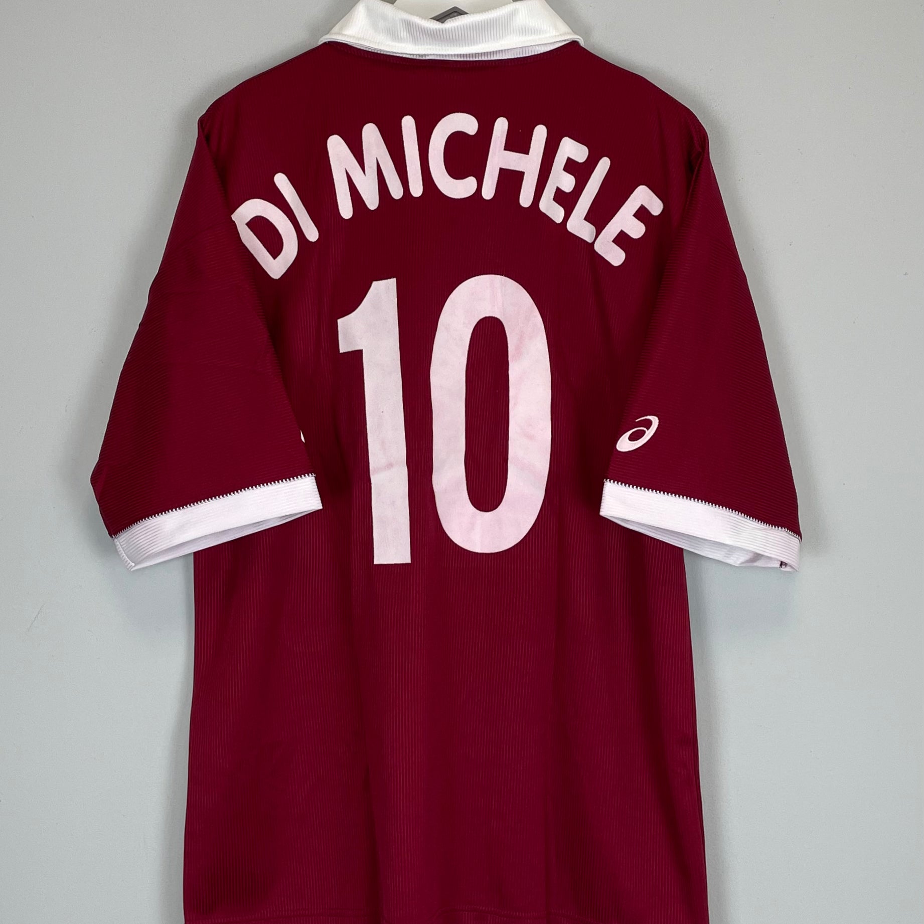 Shop 1999/00 SALERNITANA DI MICHELE #10 *BNWT* HOME SHIRT (XL) ASICS, classic football shirts, vintage football shirts & retro soccer jerseys at Cult Kits