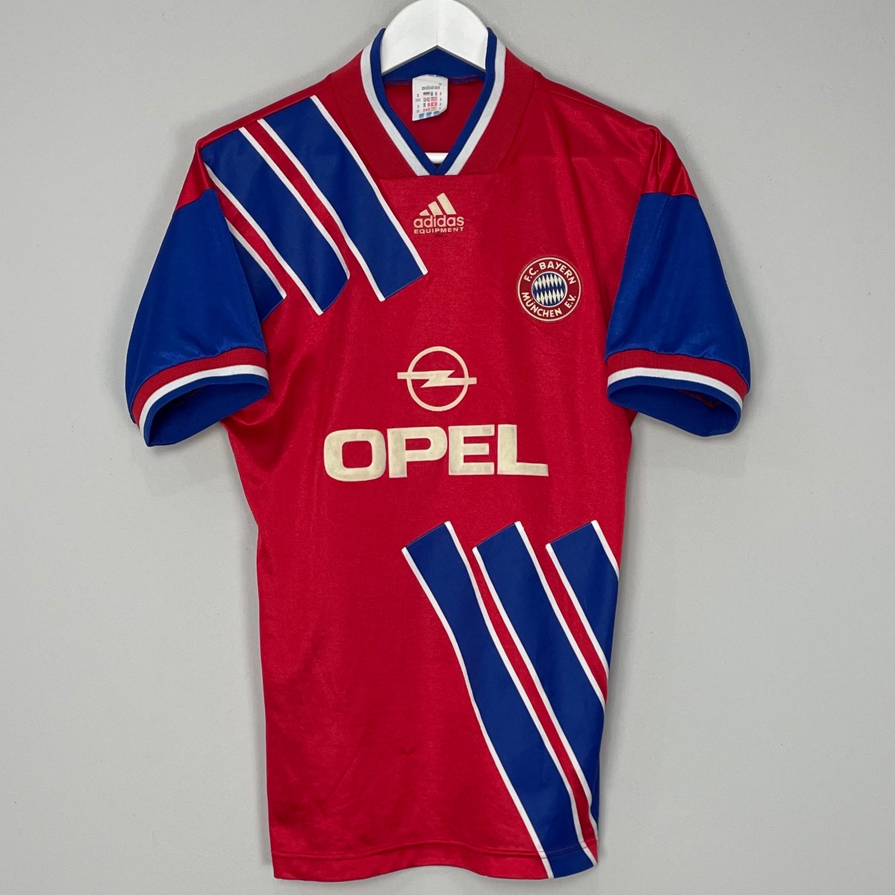 Shop 1993/95 BAYERN MUNICH HOME SHIRT (S) ADIDAS, classic football shirts, vintage football shirts & retro soccer jerseys at Cult Kits