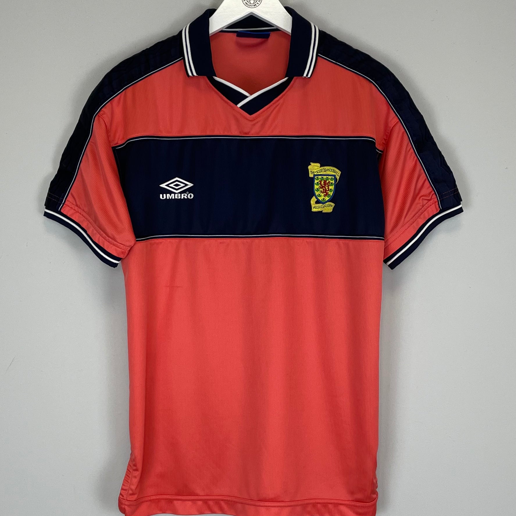 Shop 1999/00 SCOTLAND AWAY SHIRT (M) UMBRO, classic football shirts, vintage football shirts & retro soccer jerseys at Cult Kits