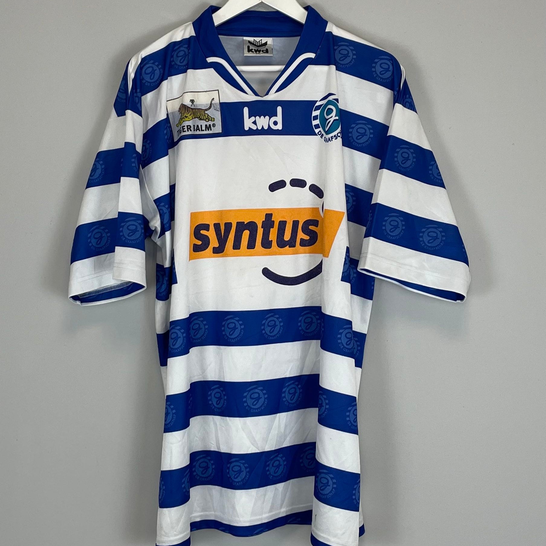 Shop 2010/11 DE GRAAFSCHAP HOME SHIRT (XXL) KWD, classic football shirts, vintage football shirts & retro soccer jerseys at Cult Kits