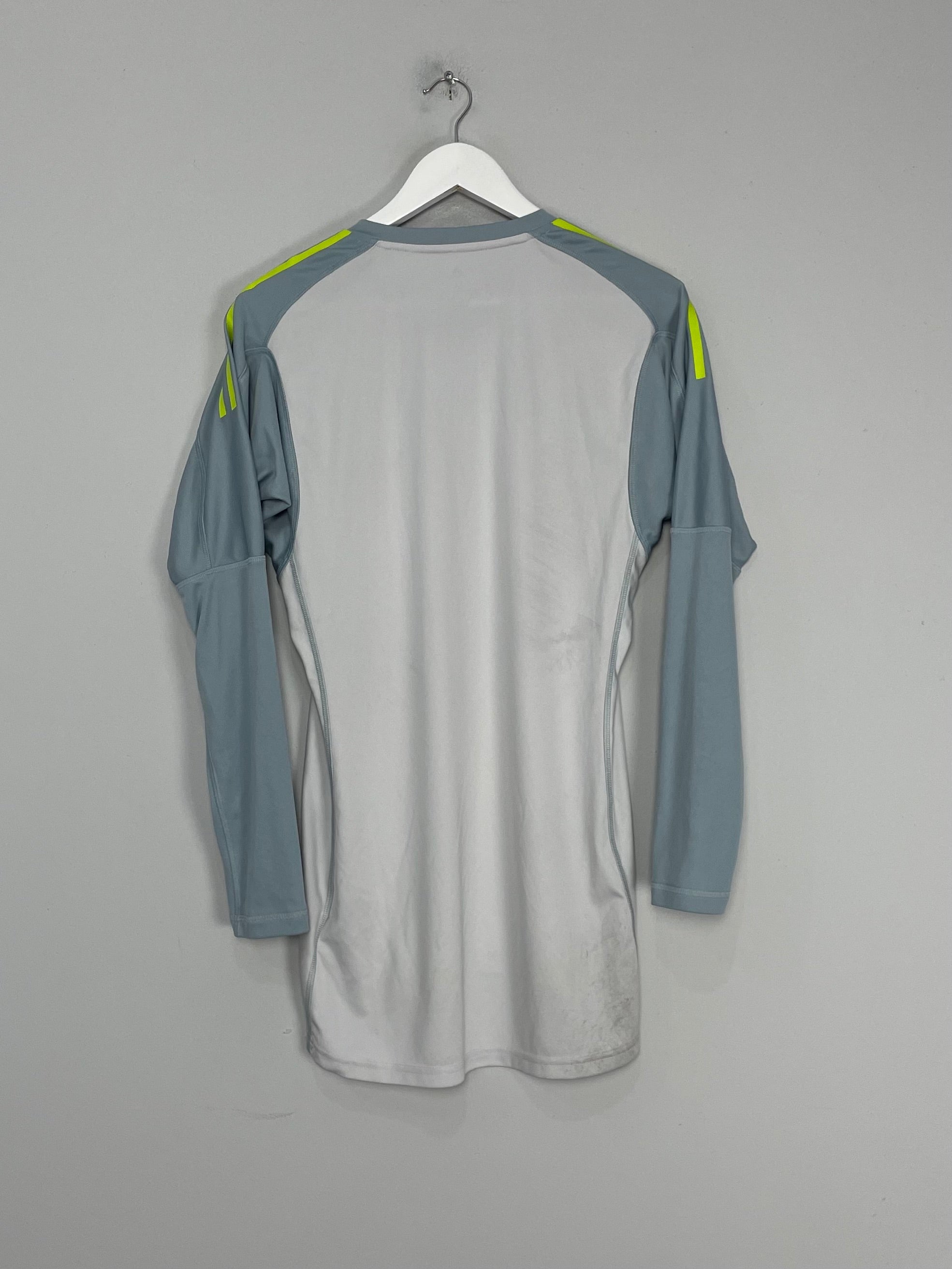 Shop 2018/19 SCOTLAND GK SHIRT (M) ADIDAS, classic football shirts, vintage football shirts & retro soccer jerseys at Cult Kits