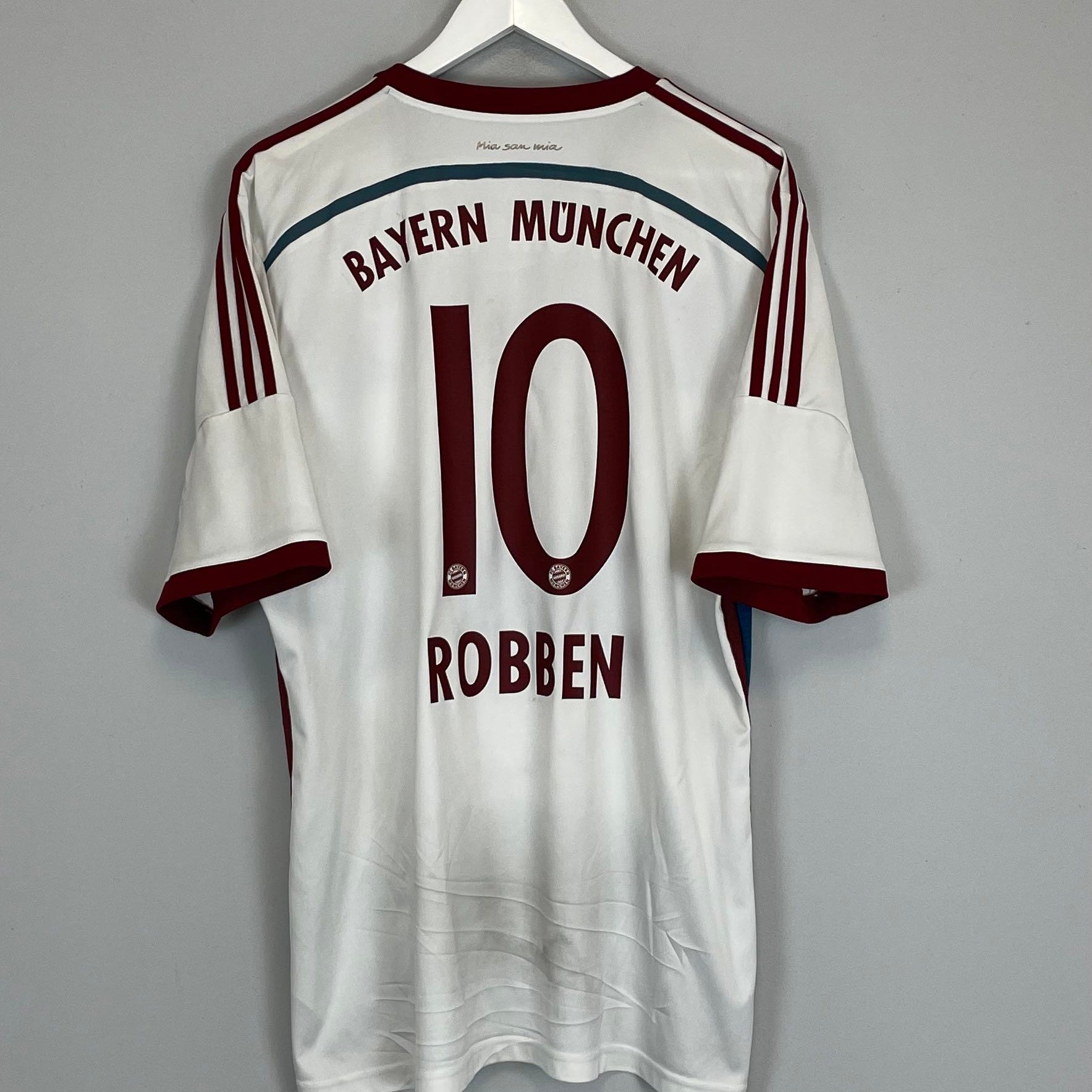 Shop 2014/15 BAYERN MUNICH ROBBEN #10 AWAY SHIRT (XL) ADIDAS, classic football shirts, vintage football shirts & retro soccer jerseys at Cult Kits