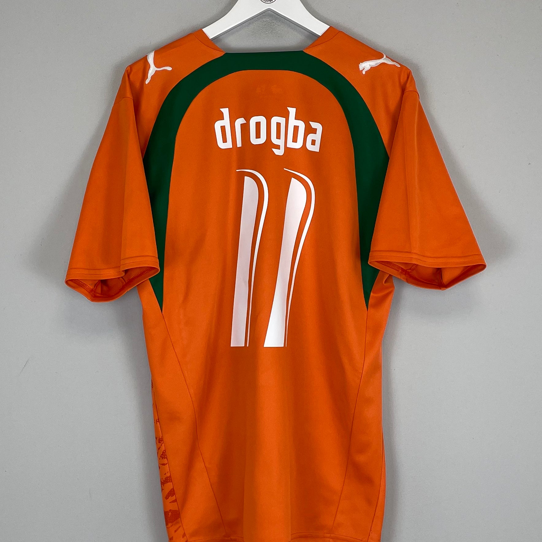 Shop 2006/07 IVORY COAST DROGBA #11 HOME SHIRT (L) PUMA, classic football shirts, vintage football shirts & retro soccer jerseys at Cult Kits