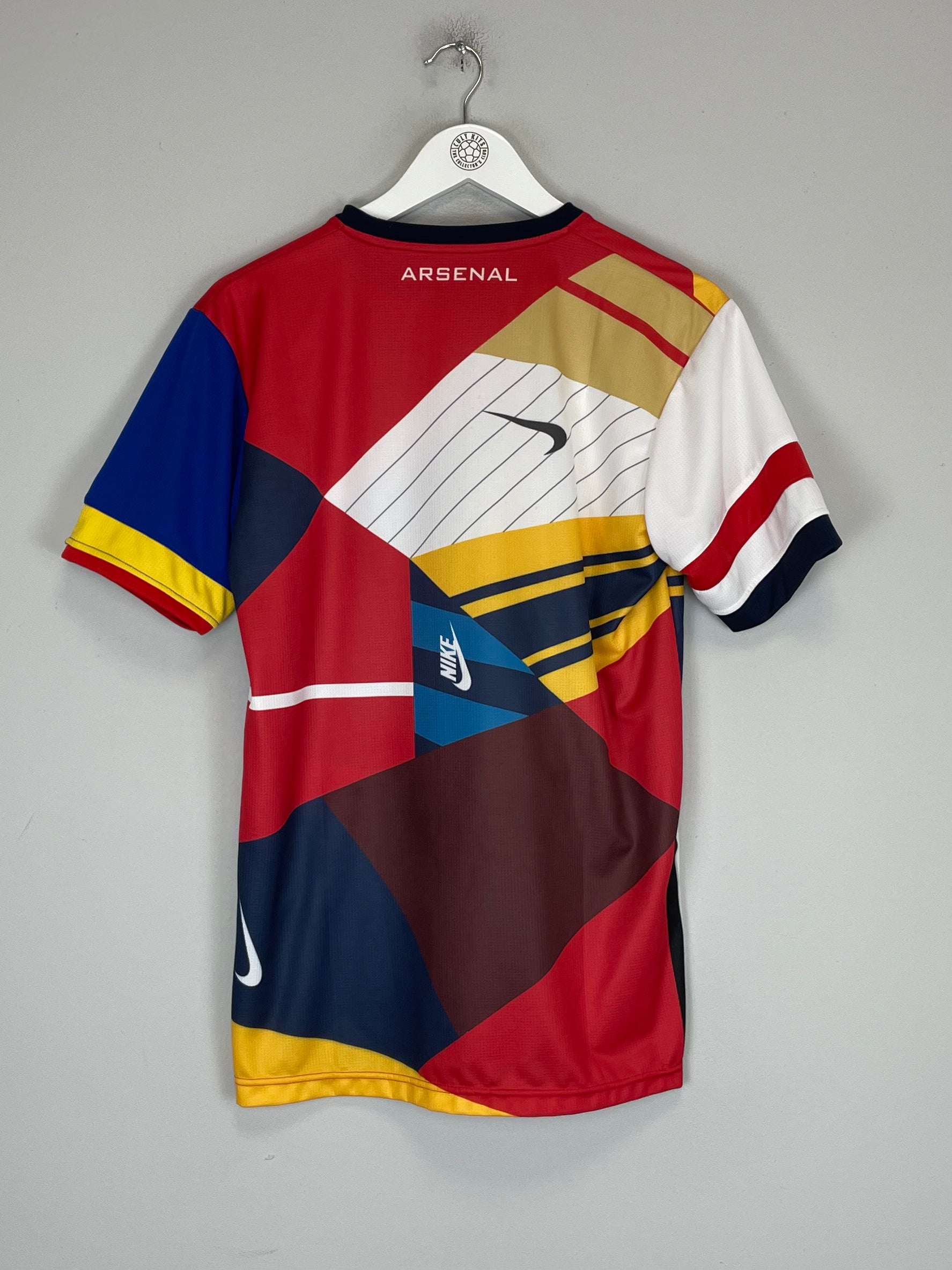 Shop 2014 ARSENAL SPECIAL FA CUP COMMEMORATIVE SHIRT (M) NIKE, classic football shirts, vintage football shirts & retro soccer jerseys at Cult Kits