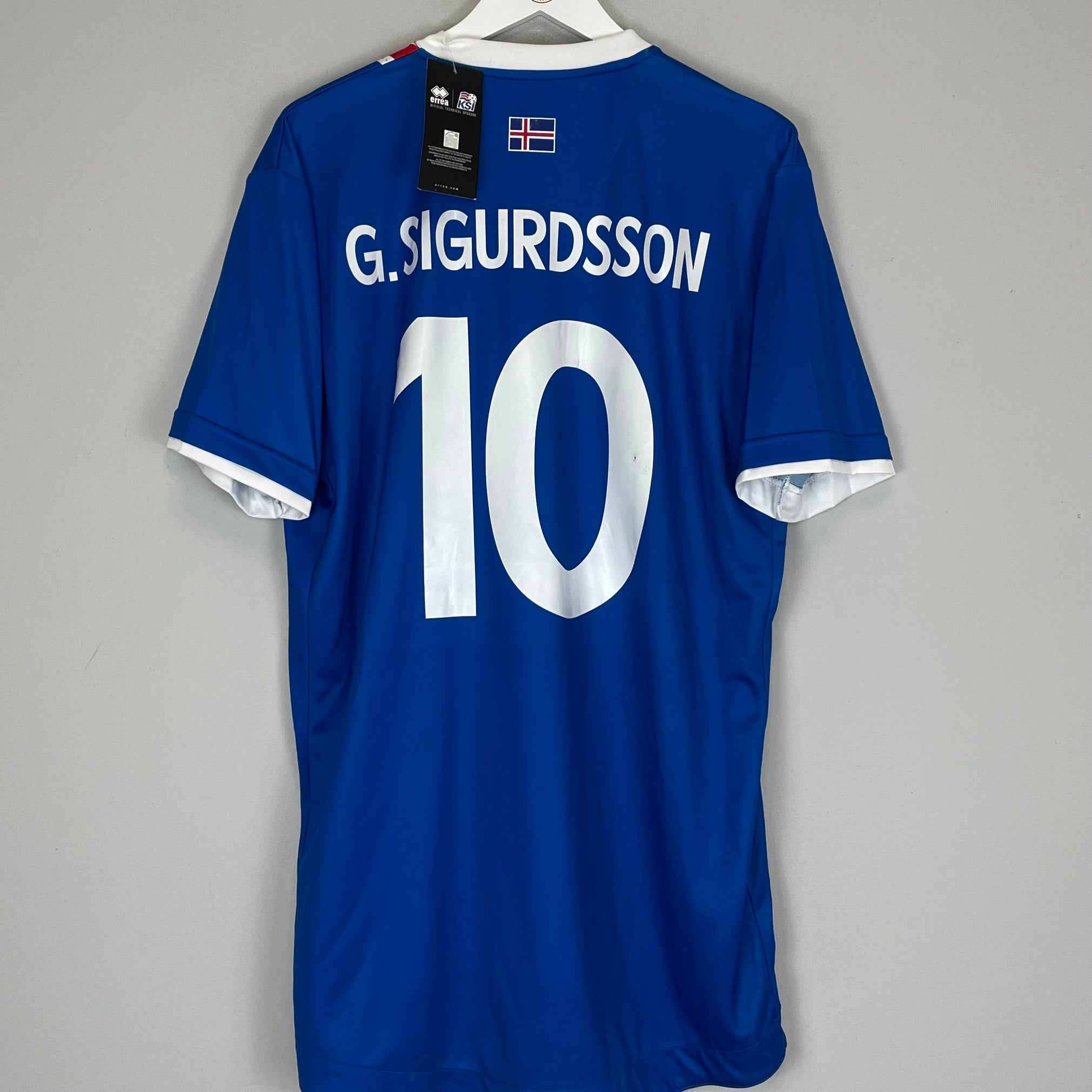 Shop 2016/17 ICELAND SIGURDSSON #10 *BNWT* HOME SHIRT (XXL) ERREA, classic football shirts, vintage football shirts & retro soccer jerseys at Cult Kits