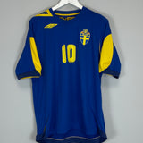 2006/08 SWEDEN IBRAHIMOVIC #10 AWAY SHIRT (M) UMBRO