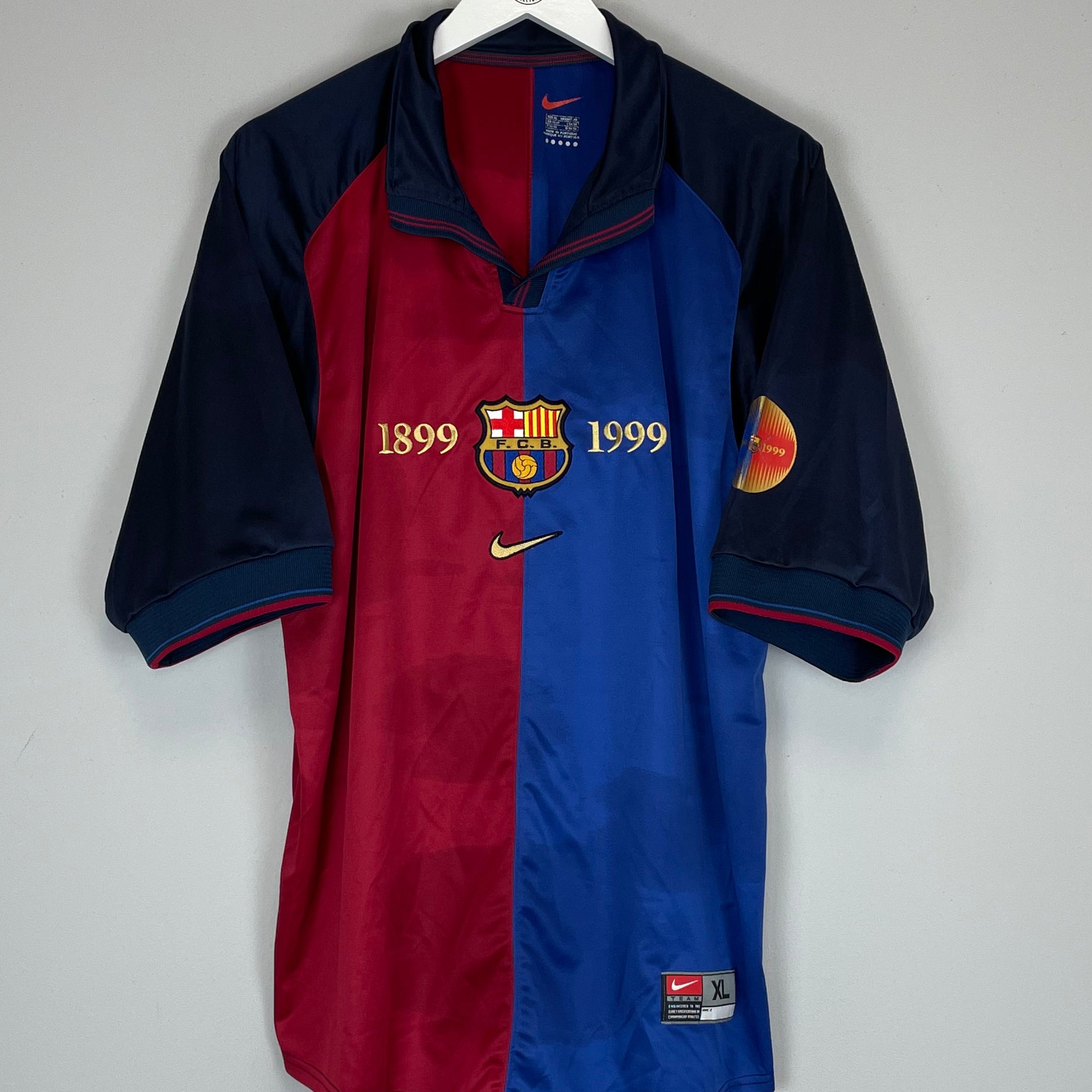 Shop 1999/00 BARCELONA *CENTENARY* HOME SHIRT (XL) NIKE, classic football shirts, vintage football shirts & retro soccer jerseys at Cult Kits