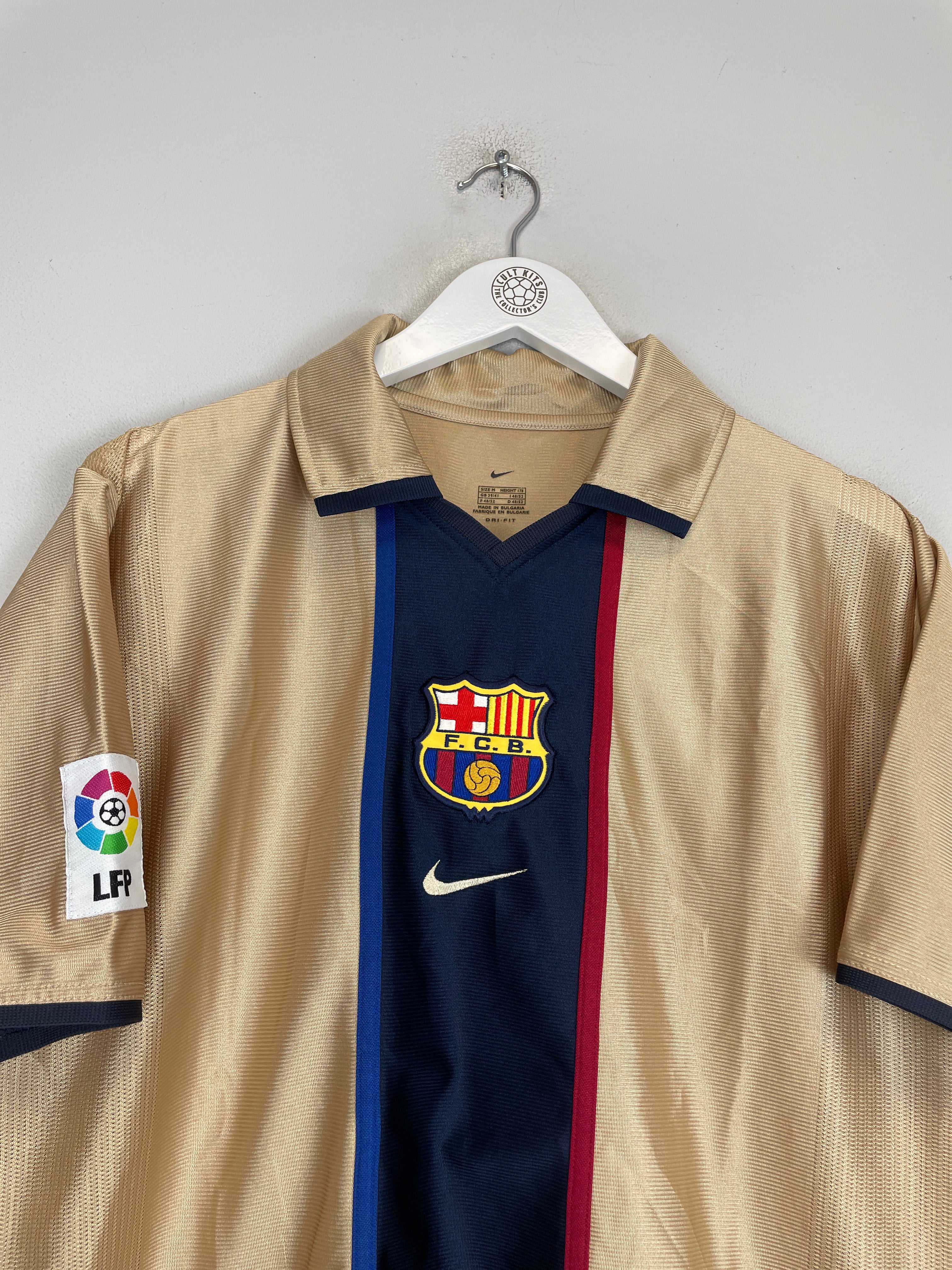 Shop 2001/02 BARCELONA AWAY SHIRT (M) NIKE, classic football shirts, vintage football shirts & retro soccer jerseys at Cult Kits