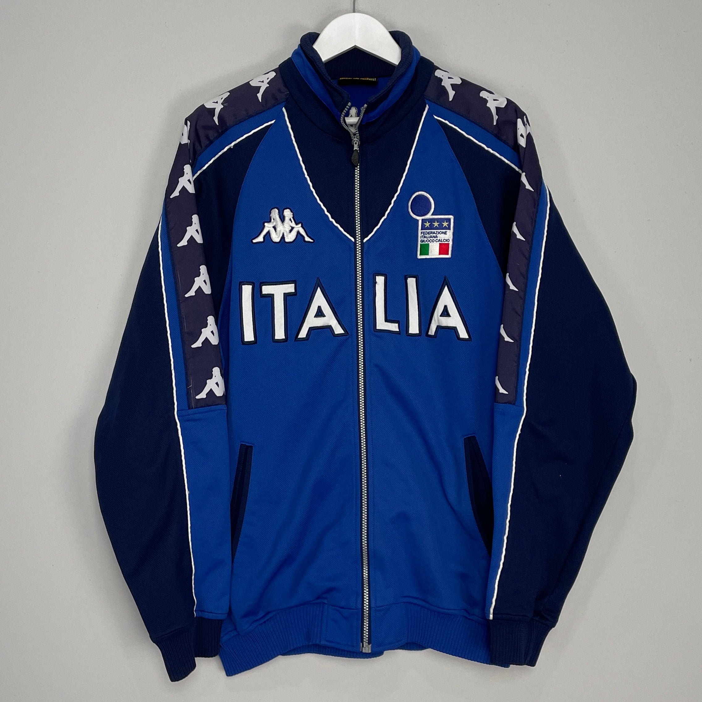 Shop 2000/01 ITALY TRACK JACKET (XXL) KAPPA, classic football shirts, vintage football shirts & retro soccer jerseys at Cult Kits