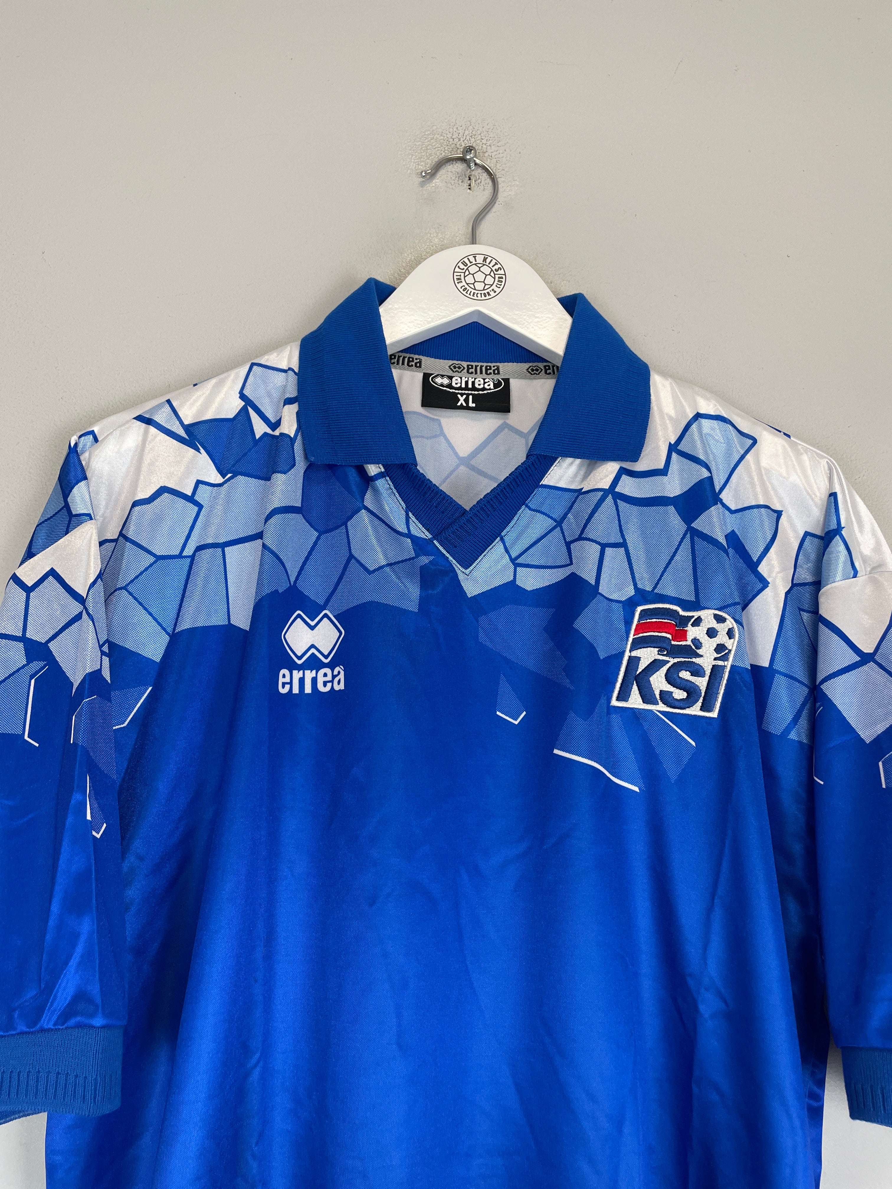 Shop 2002/04 ICELAND HOME SHIRT (XL) ERREA, classic football shirts, vintage football shirts & retro soccer jerseys at Cult Kits