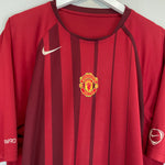 Shop 2004/05 MANCHESTER UNITED TRAINING SHIRT (XXL) NIKE, classic football shirts, vintage football shirts & retro soccer jerseys at Cult Kits
