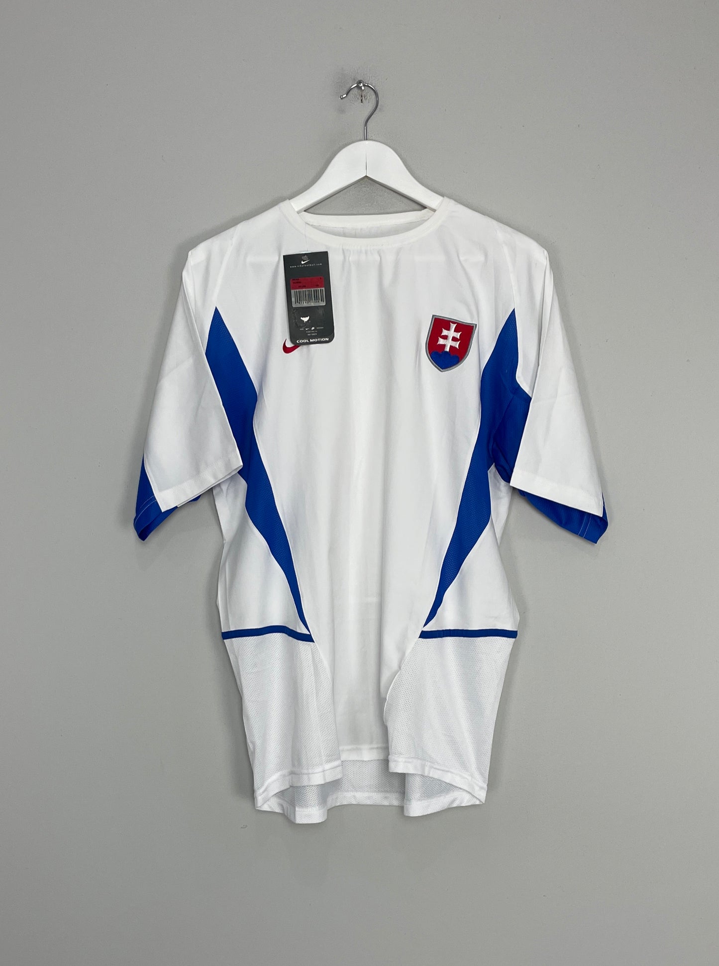 Image of the Slovakia shirt from the 2002/04 season