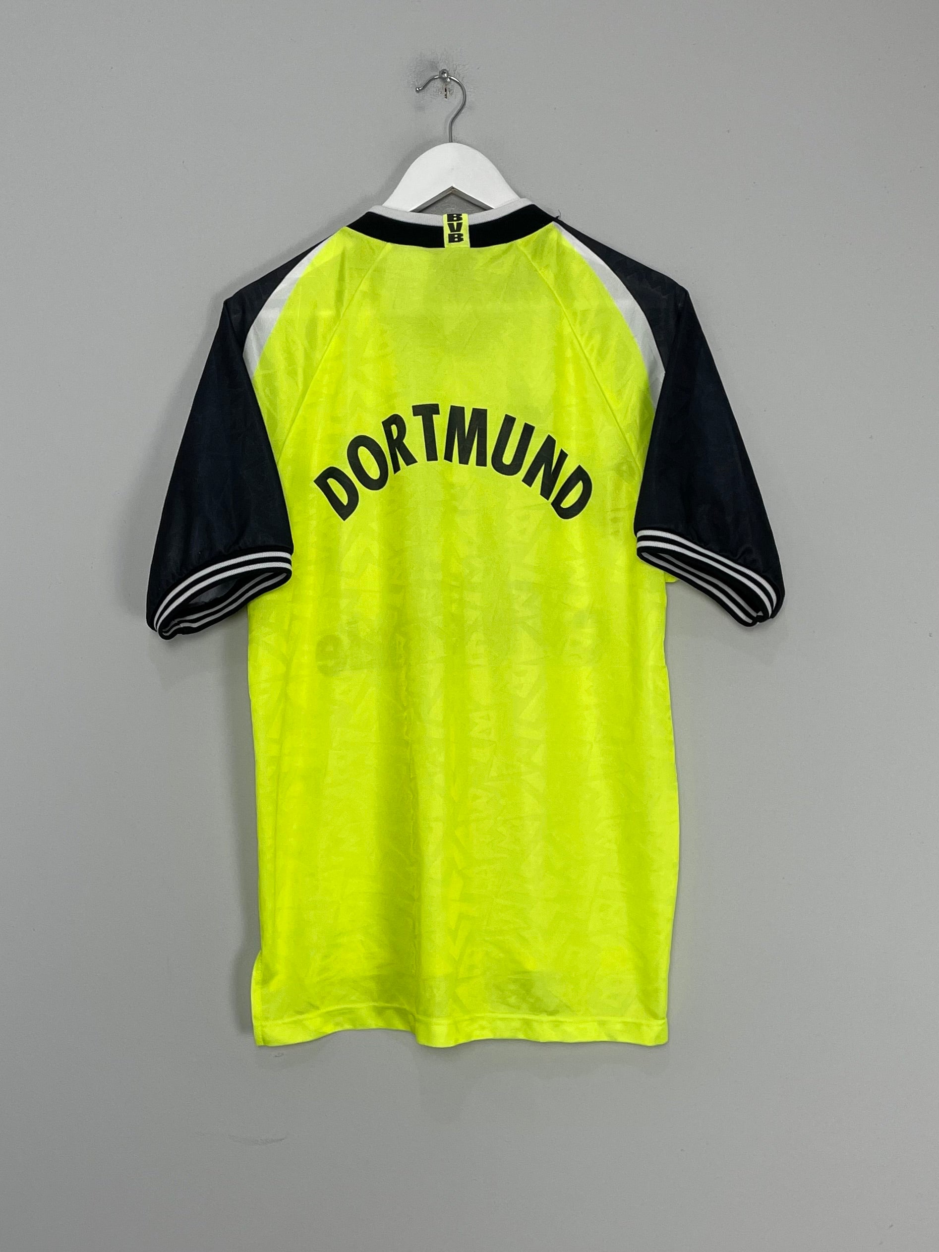 Shop 1995/96 DORTMUND HOME SHIRT (M) NIKE, classic football shirts, vintage football shirts & retro soccer jerseys at Cult Kits