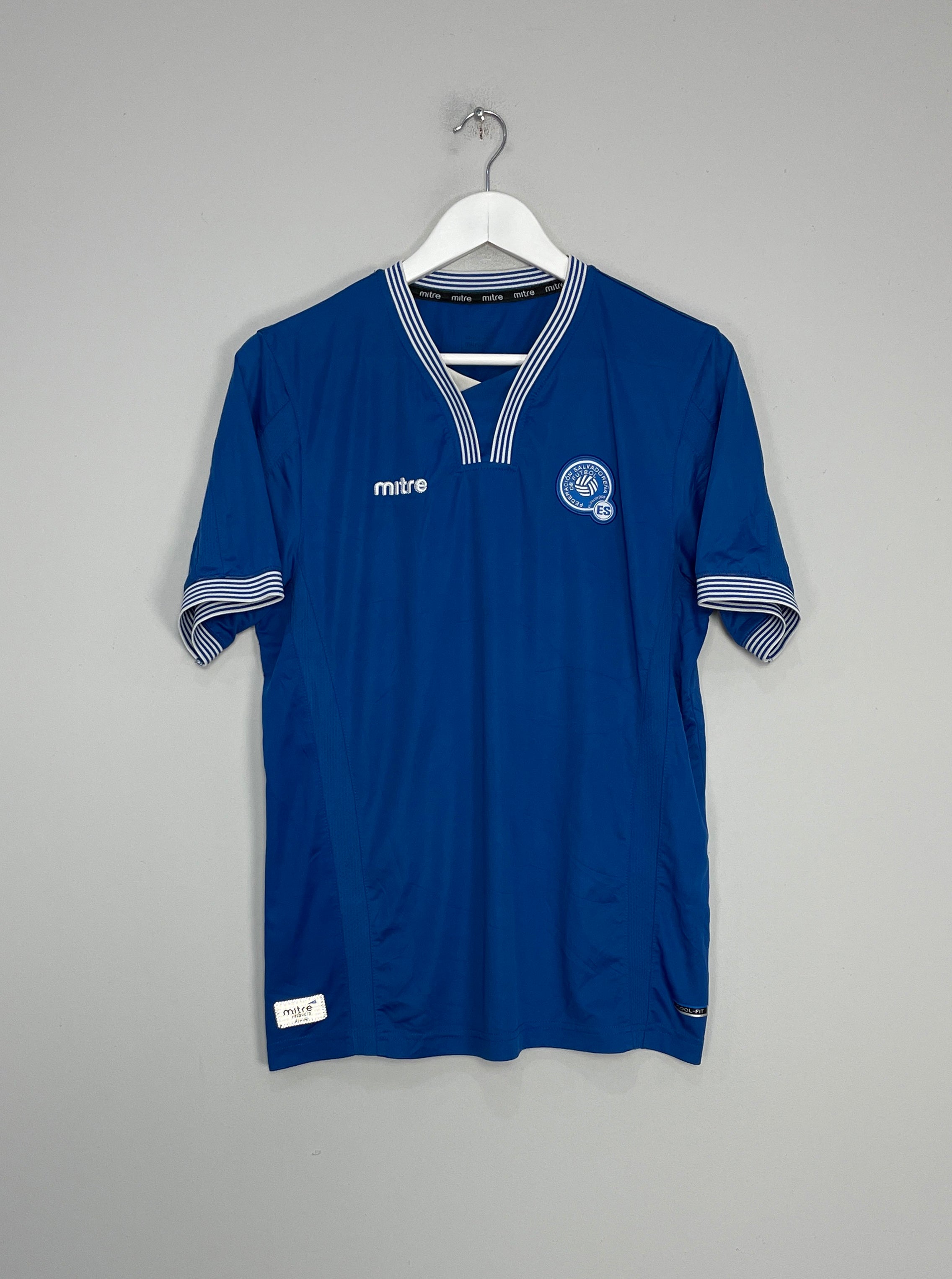 Shop 2015/16 EL SALVADOR HOME SHIRT (M) MITRE, classic football shirts, vintage football shirts & retro soccer jerseys at Cult Kits