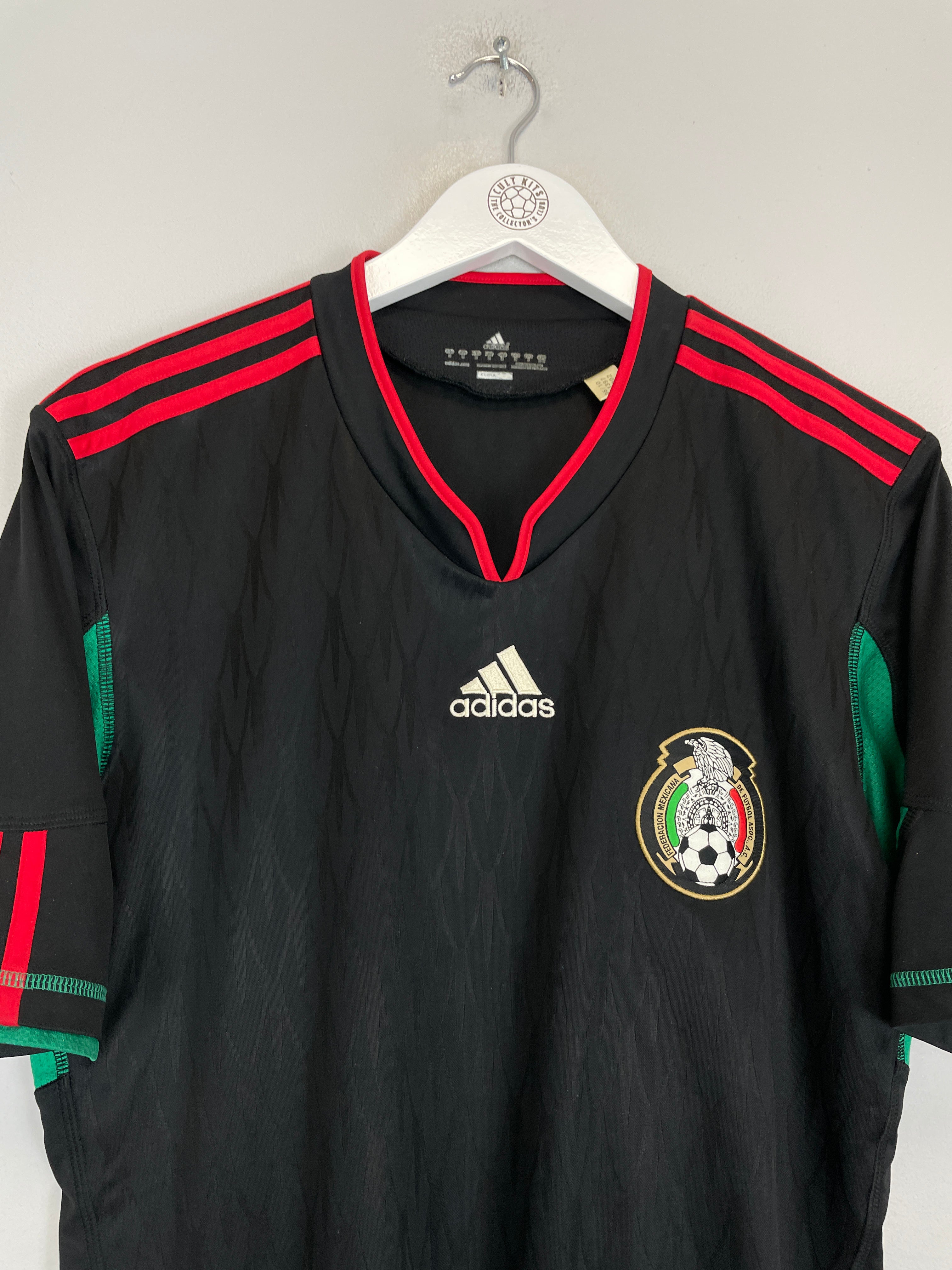 Shop 2010/11 MEXICO AWAY SHIRT (M) ADIDAS, classic football shirts, vintage football shirts & retro soccer jerseys at Cult Kits