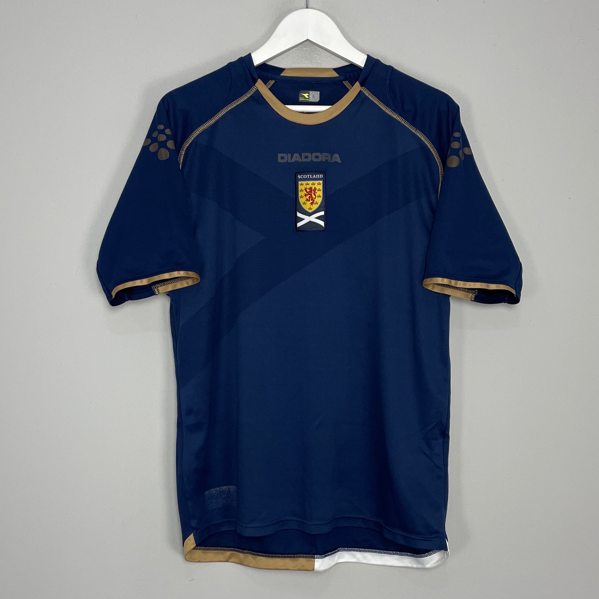 Shop 2007/08 SCOTLAND HOME SHIRT (L) DIADORA, classic football shirts, vintage football shirts & retro soccer jerseys at Cult Kits