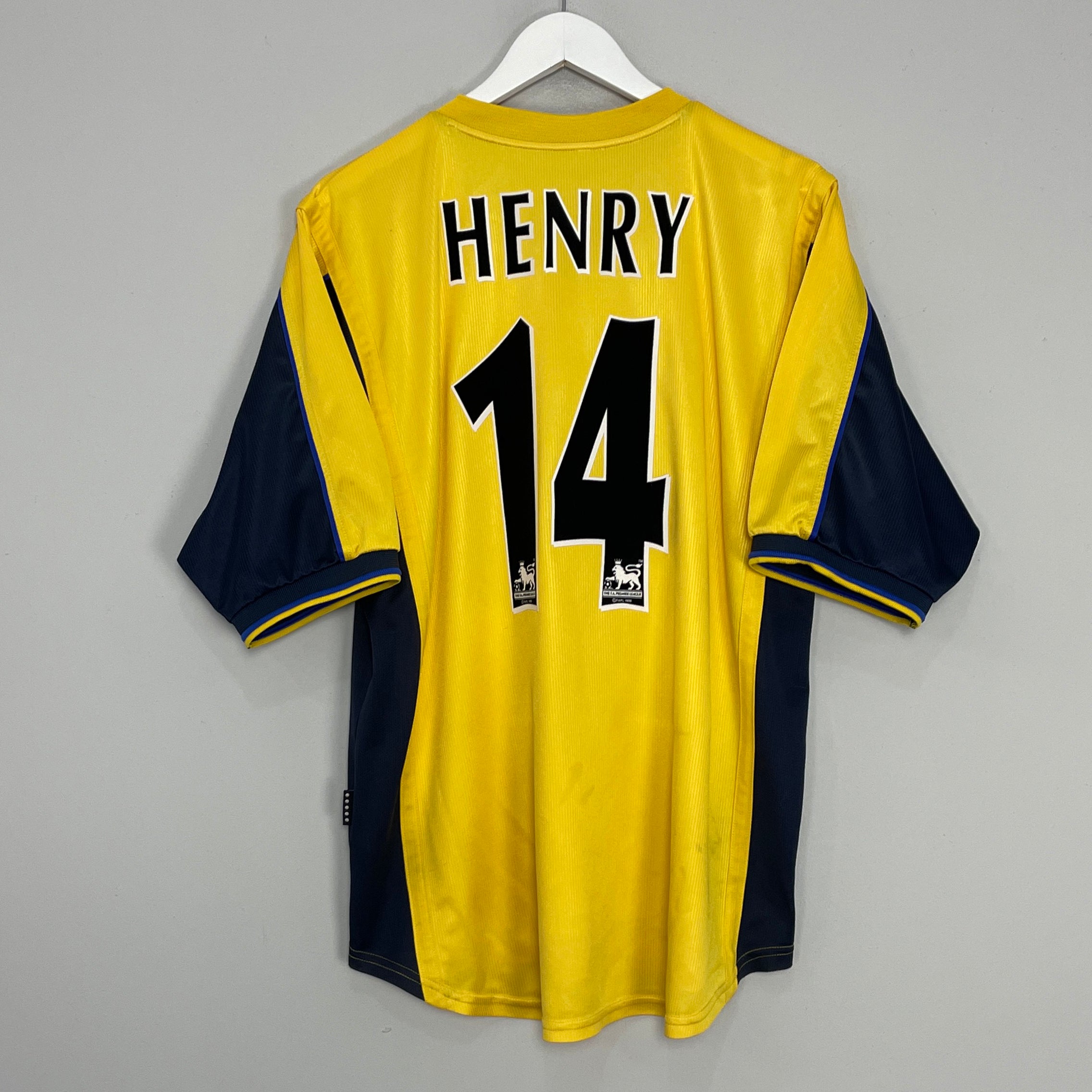 Shop 1999/01 ARSENAL HENRY #14 AWAY SHIRT (XL) NIKE, classic football shirts, vintage football shirts & retro soccer jerseys at Cult Kits