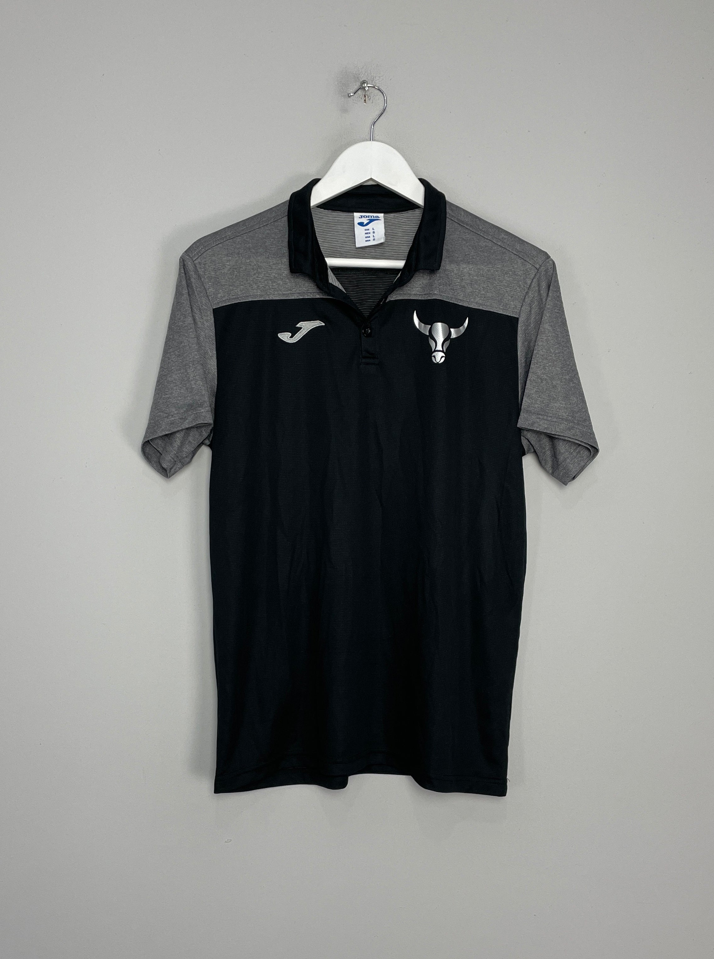Shop 2022/23 OXFORD UNITED POLO SHIRT (L) JOMA, classic football shirts, vintage football shirts & retro soccer jerseys at Cult Kits