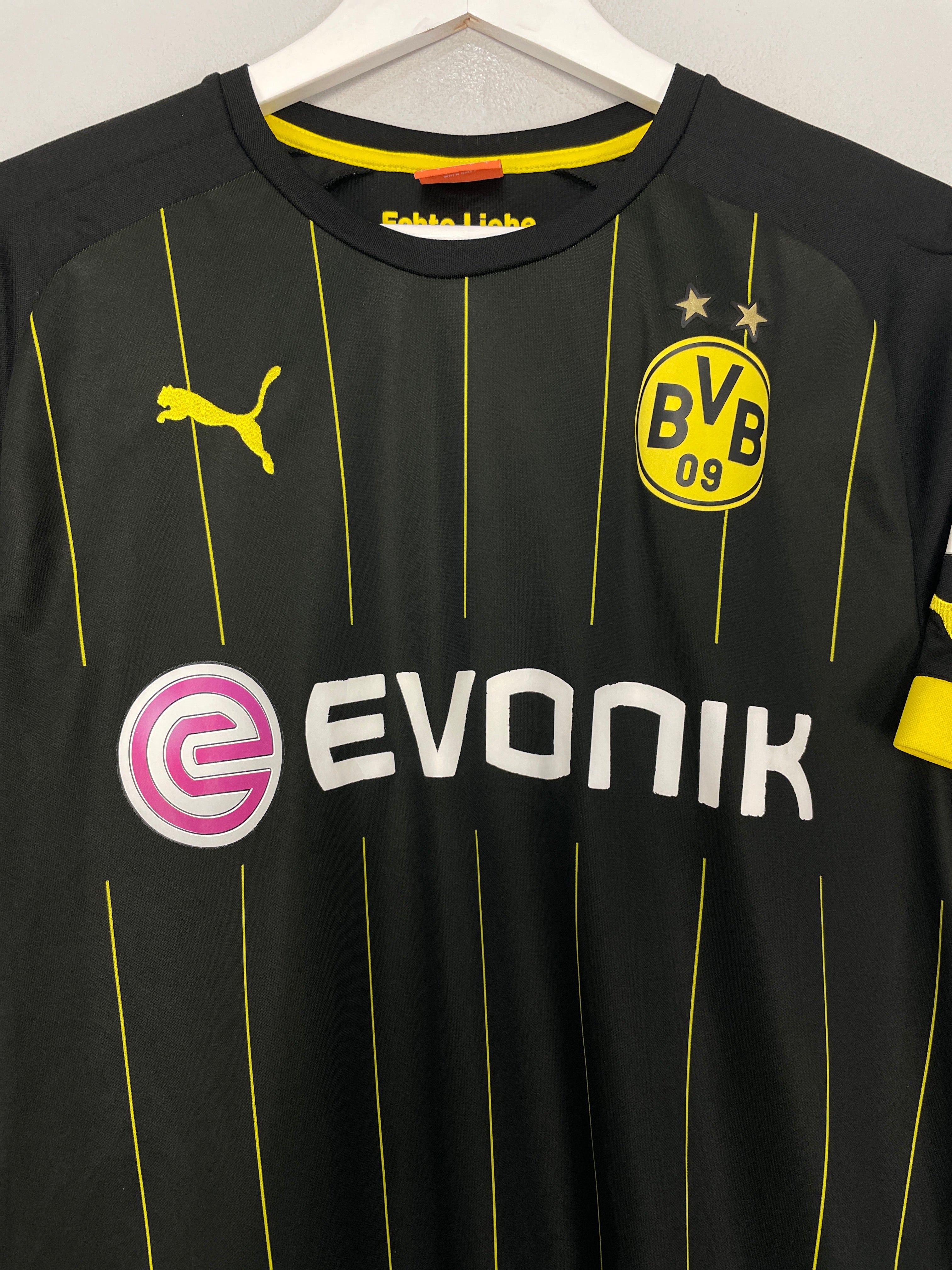 Shop 2014/15 DORTMUND KAGAWA #7 AWAY SHIRT (L) PUMA, classic football shirts, vintage football shirts & retro soccer jerseys at Cult Kits