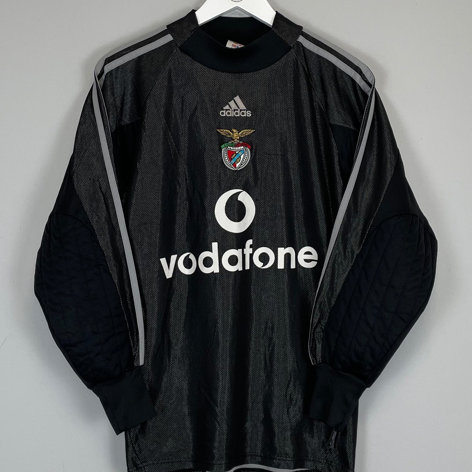 Shop 2002/03 BENFICA GK SHIRT (S) ADIDAS, classic football shirts, vintage football shirts & retro soccer jerseys at Cult Kits